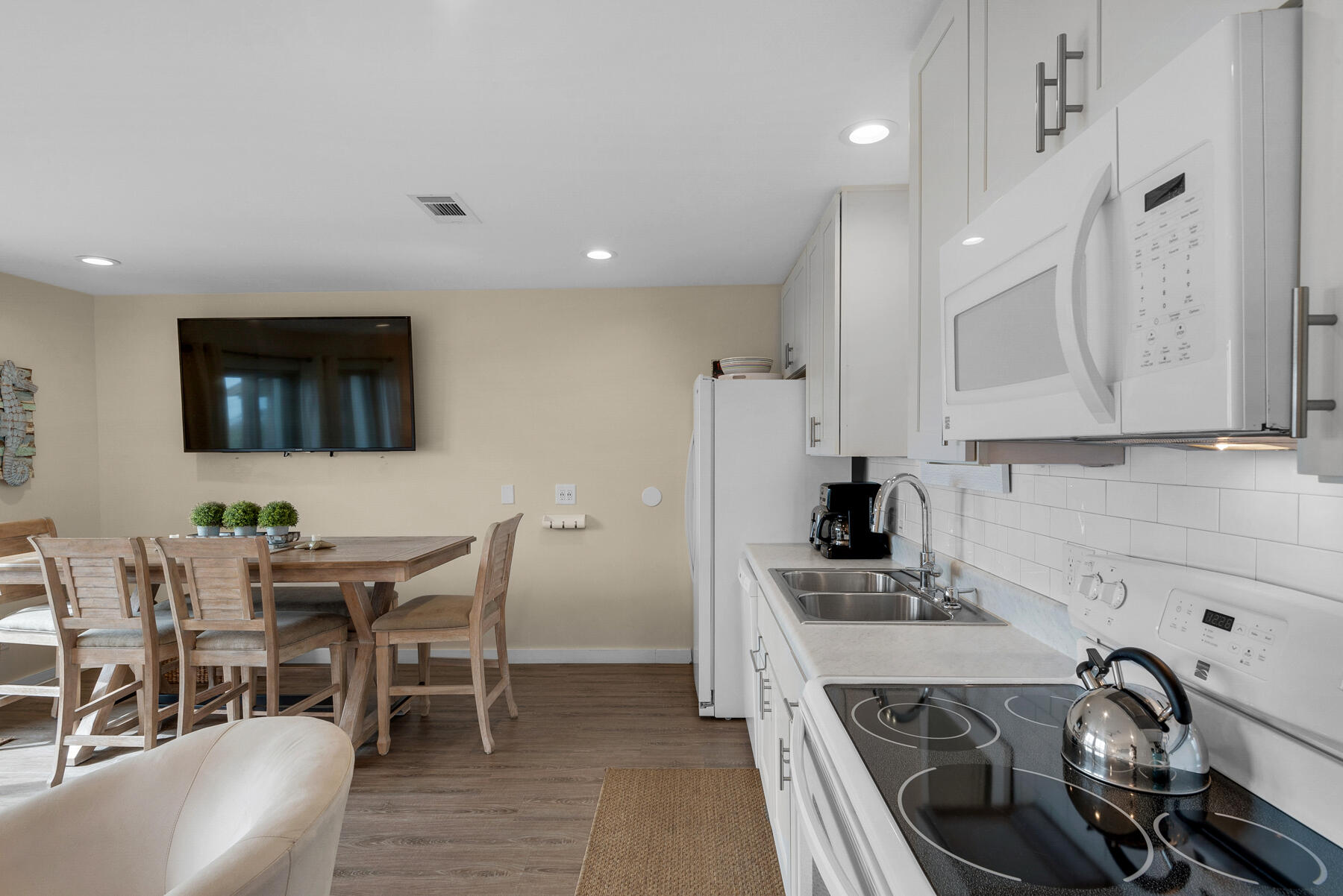 INLET DUNES CONDO PH 1 - Residential