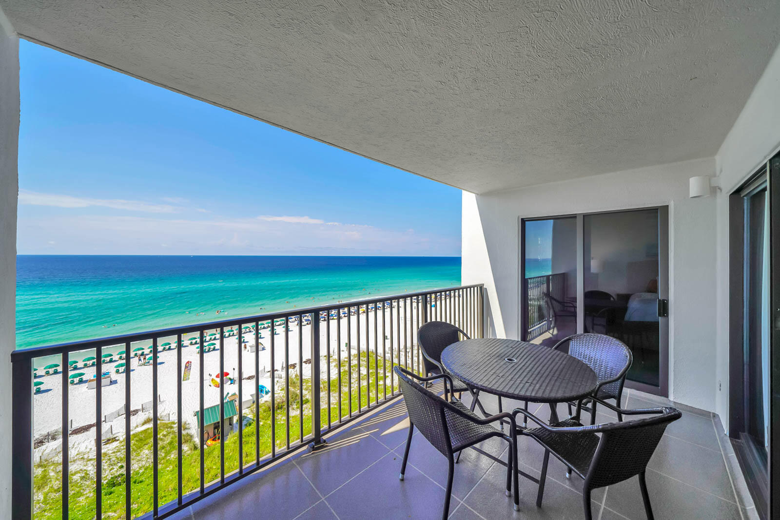 EMERALD TOWERS CONDO - Residential