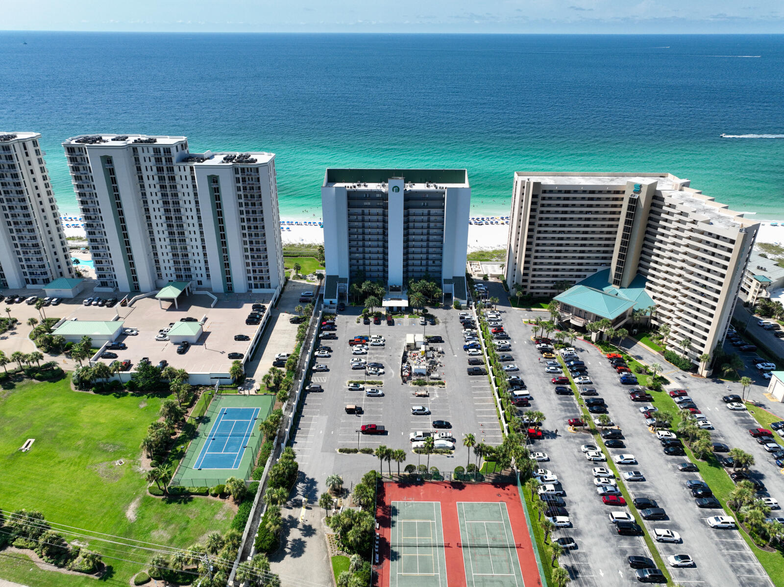 EMERALD TOWERS CONDO - Residential