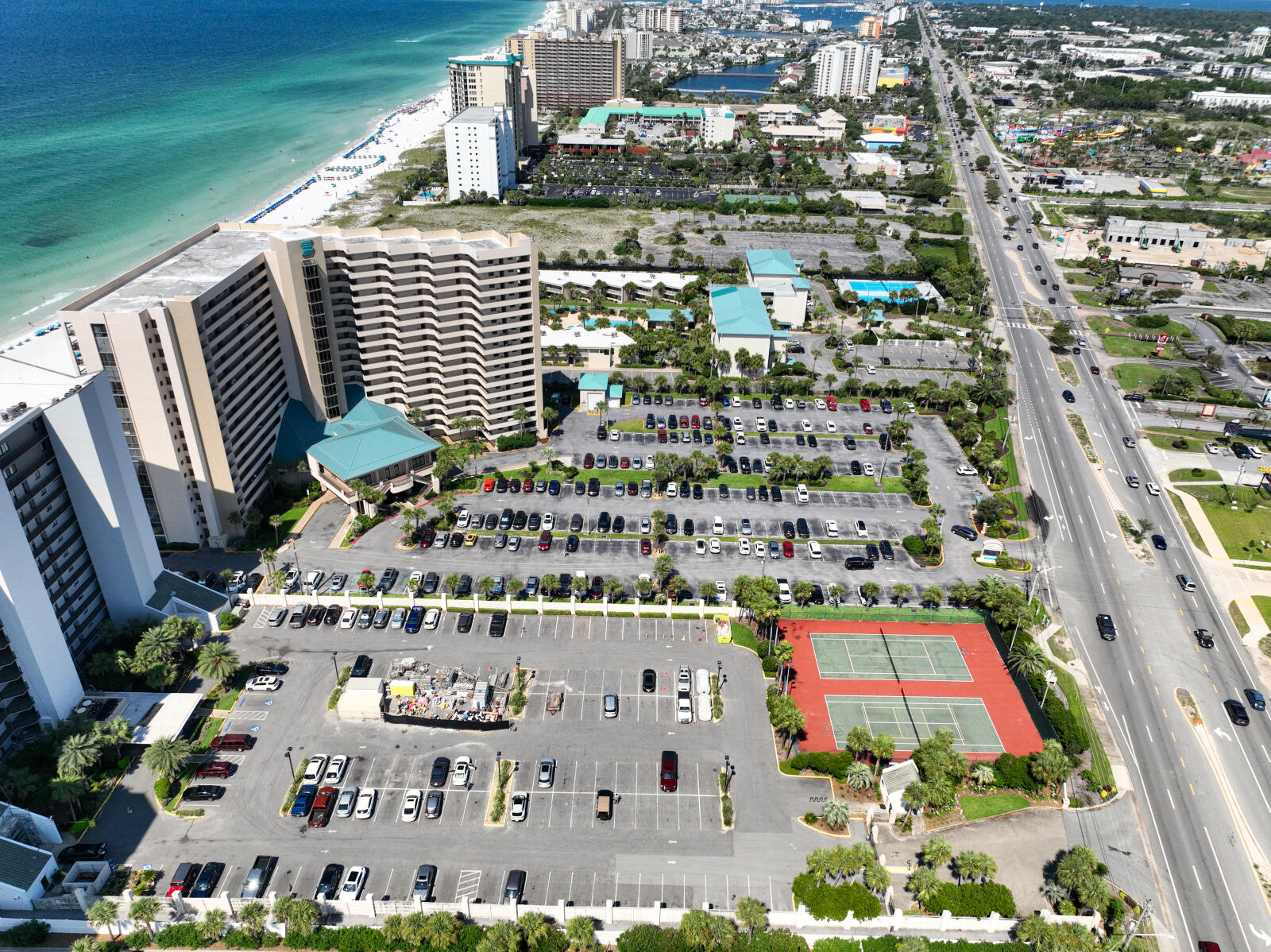 EMERALD TOWERS CONDO - Residential
