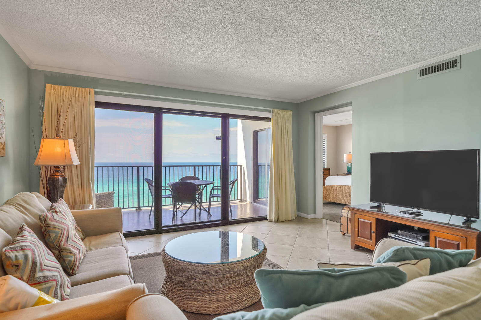 EMERALD TOWERS CONDO - Residential