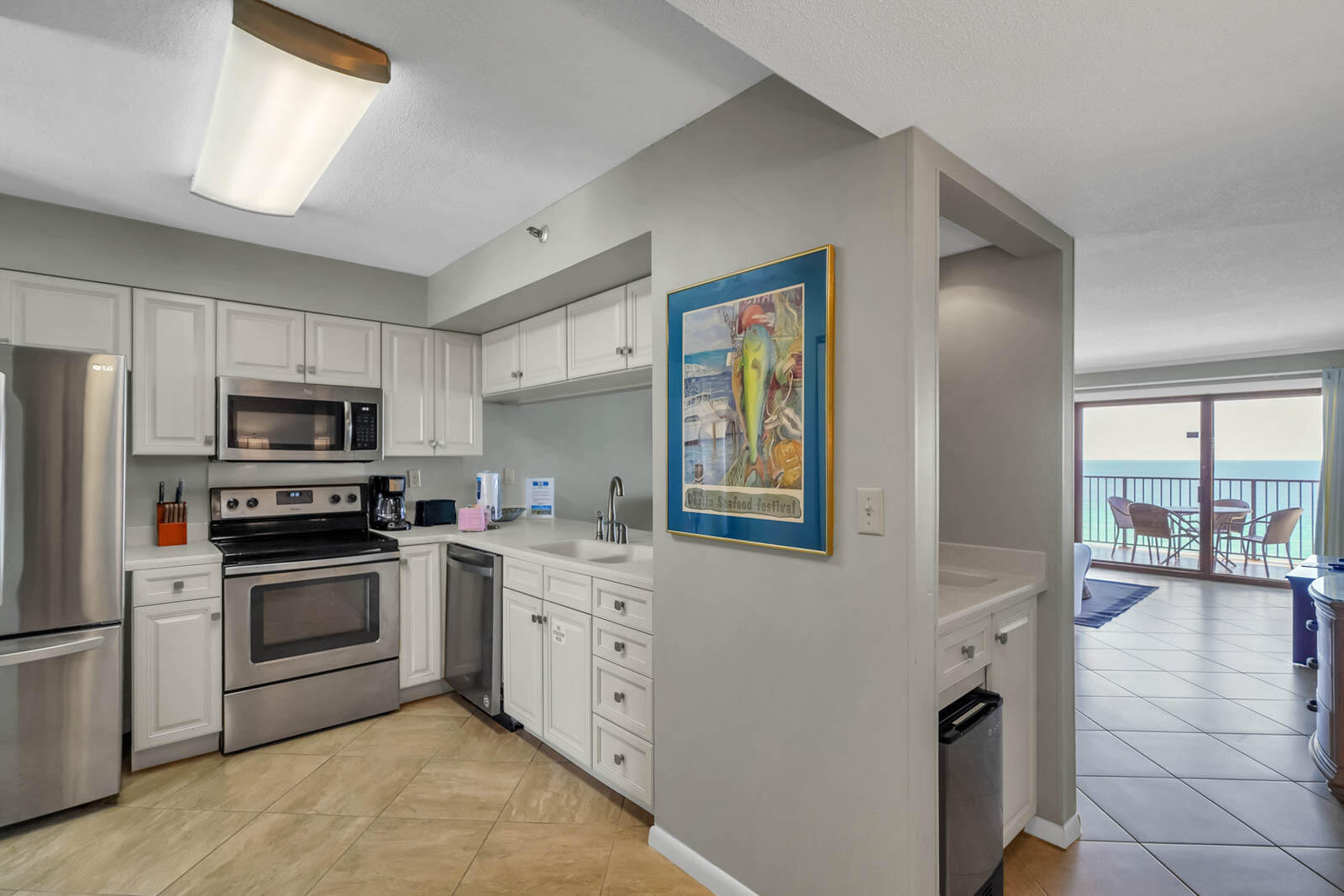 EMERALD TOWERS CONDO - Residential