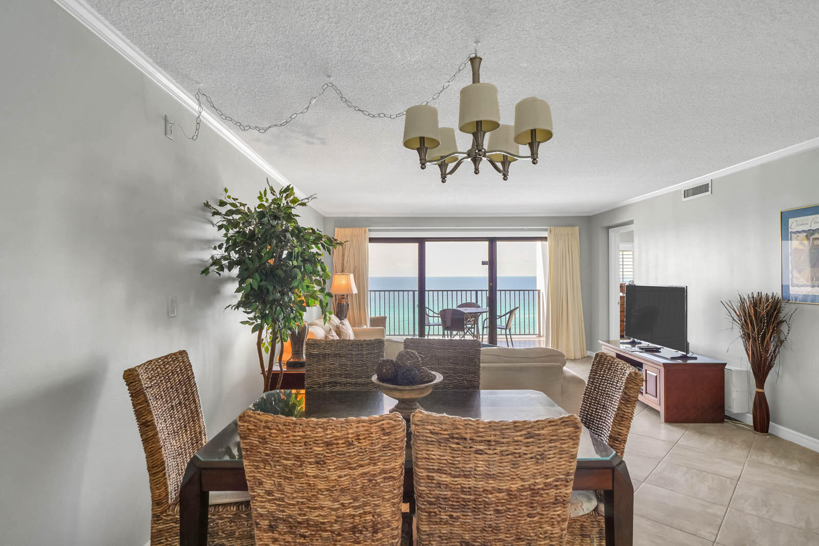 EMERALD TOWERS CONDO - Residential