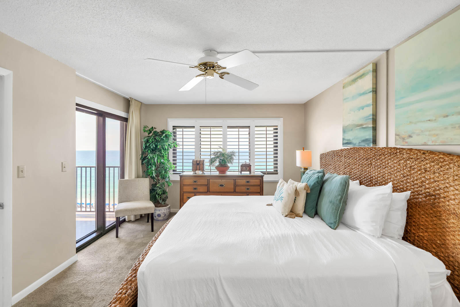 EMERALD TOWERS CONDO - Residential