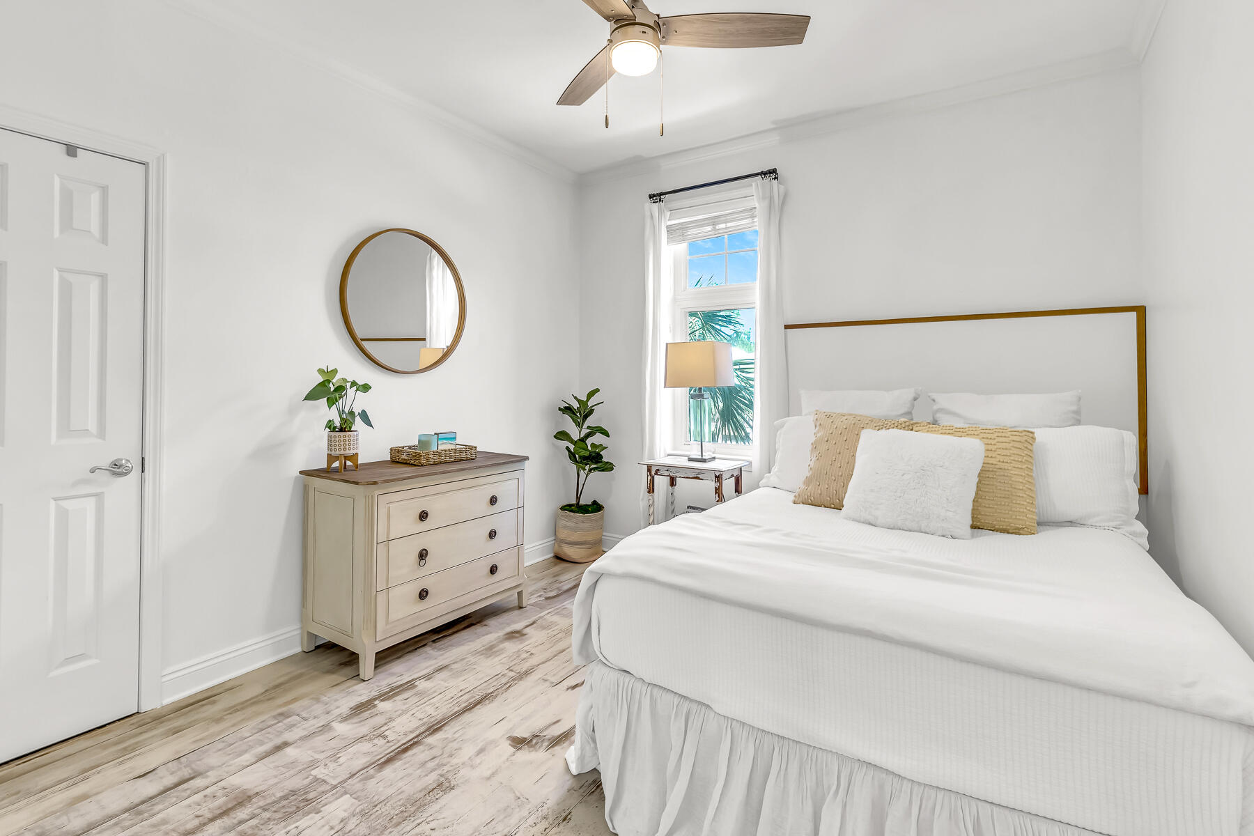 BLUE GULF RESORT - Residential Lease
