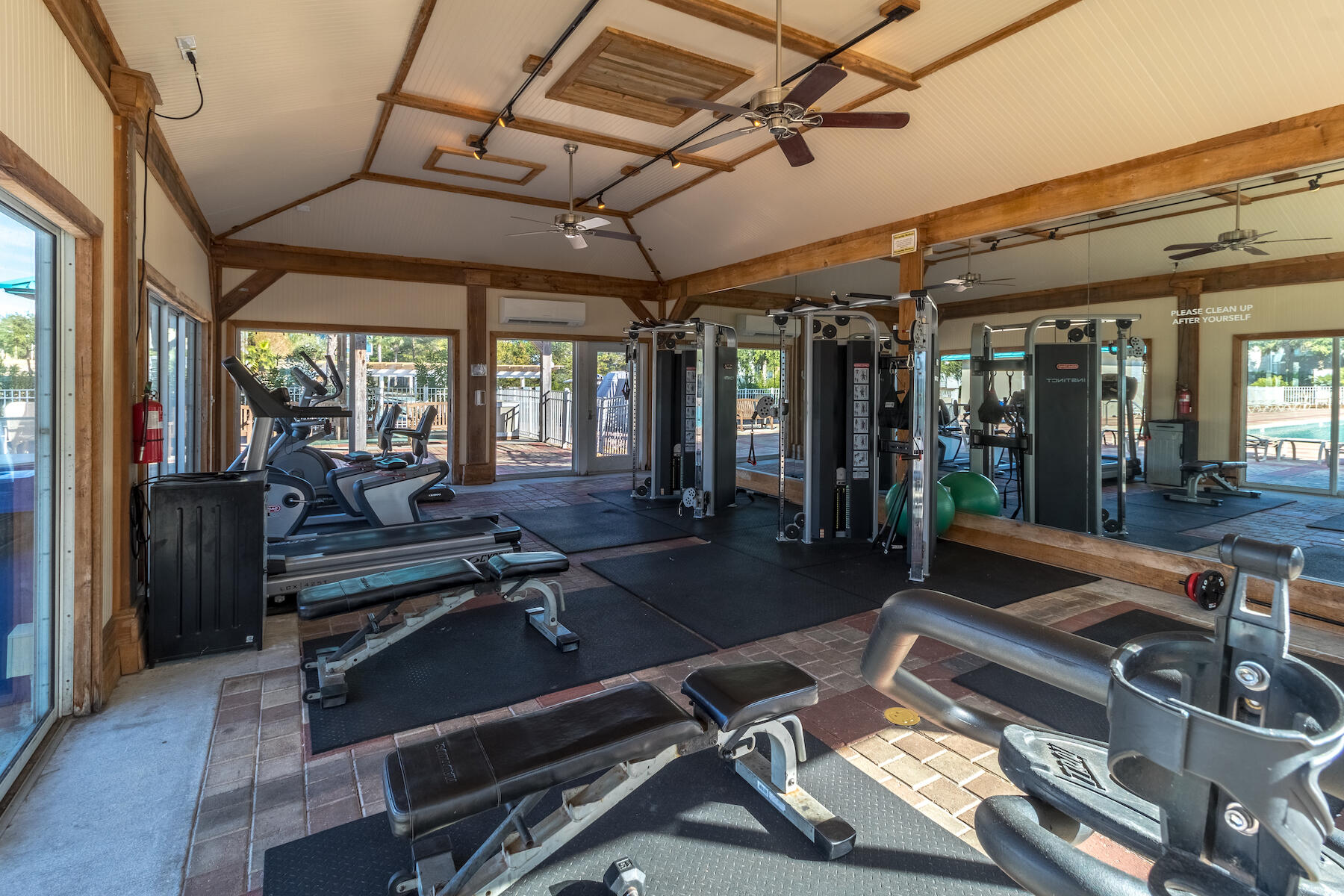 BLUE GULF RESORT - Residential Lease