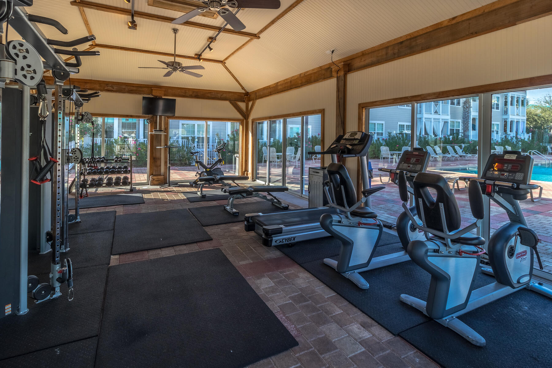 BLUE GULF RESORT - Residential Lease