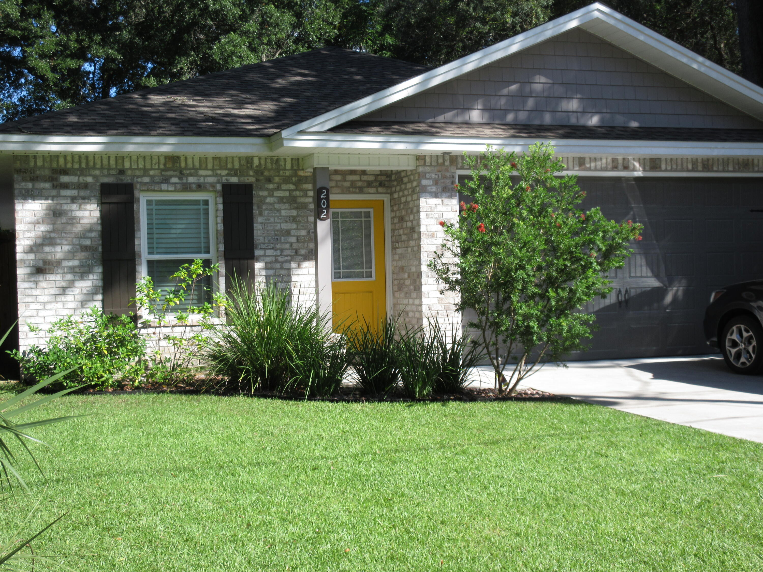 A A HOWELL S/D - Residential Lease