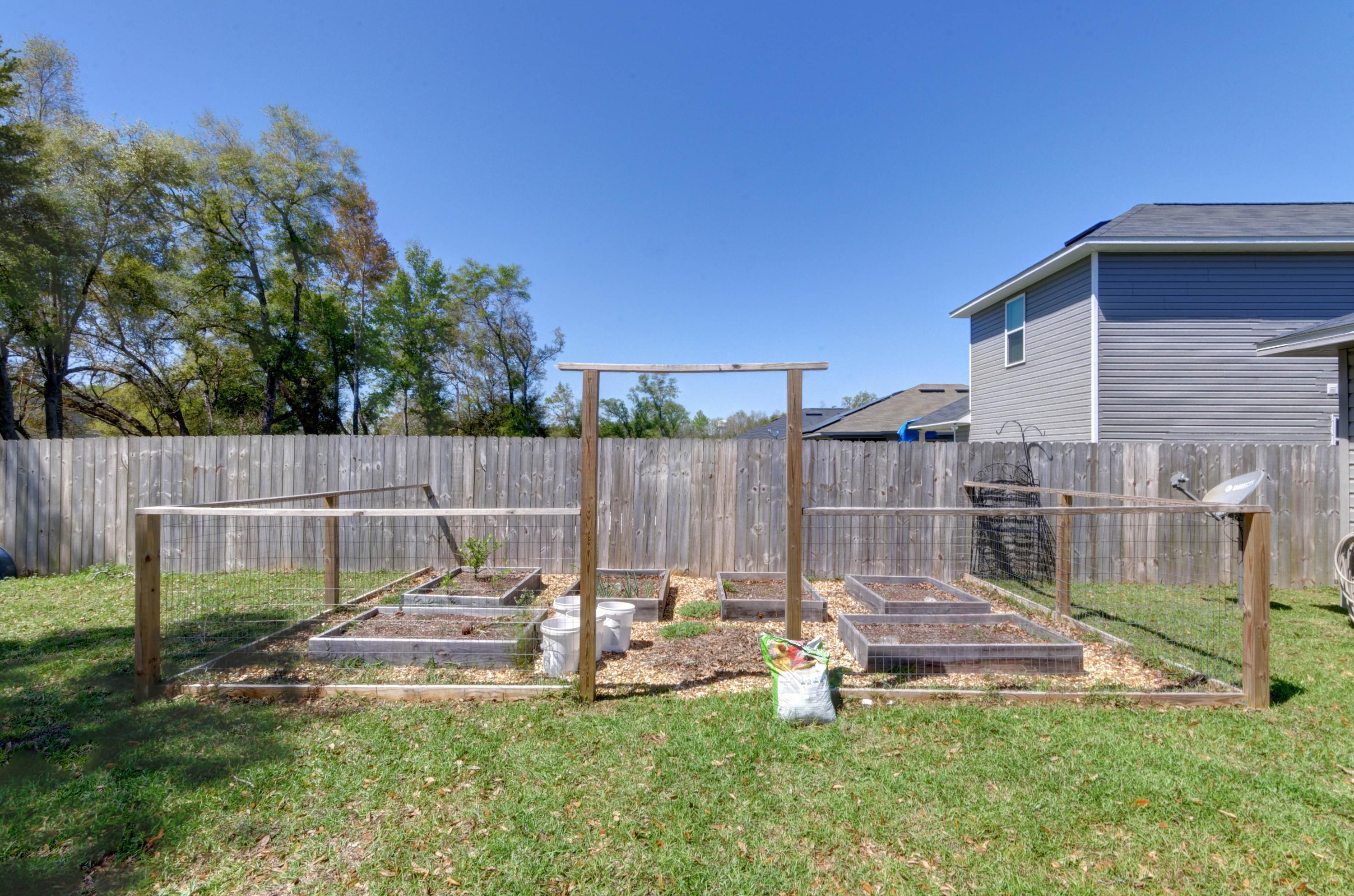 AVALON PARK - Residential