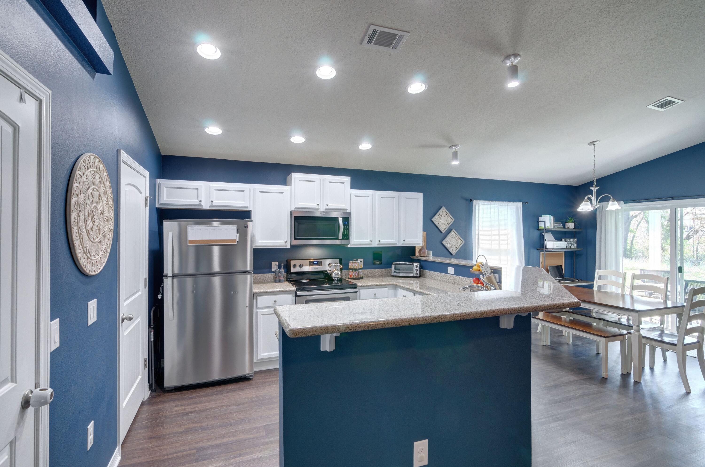 AVALON PARK - Residential