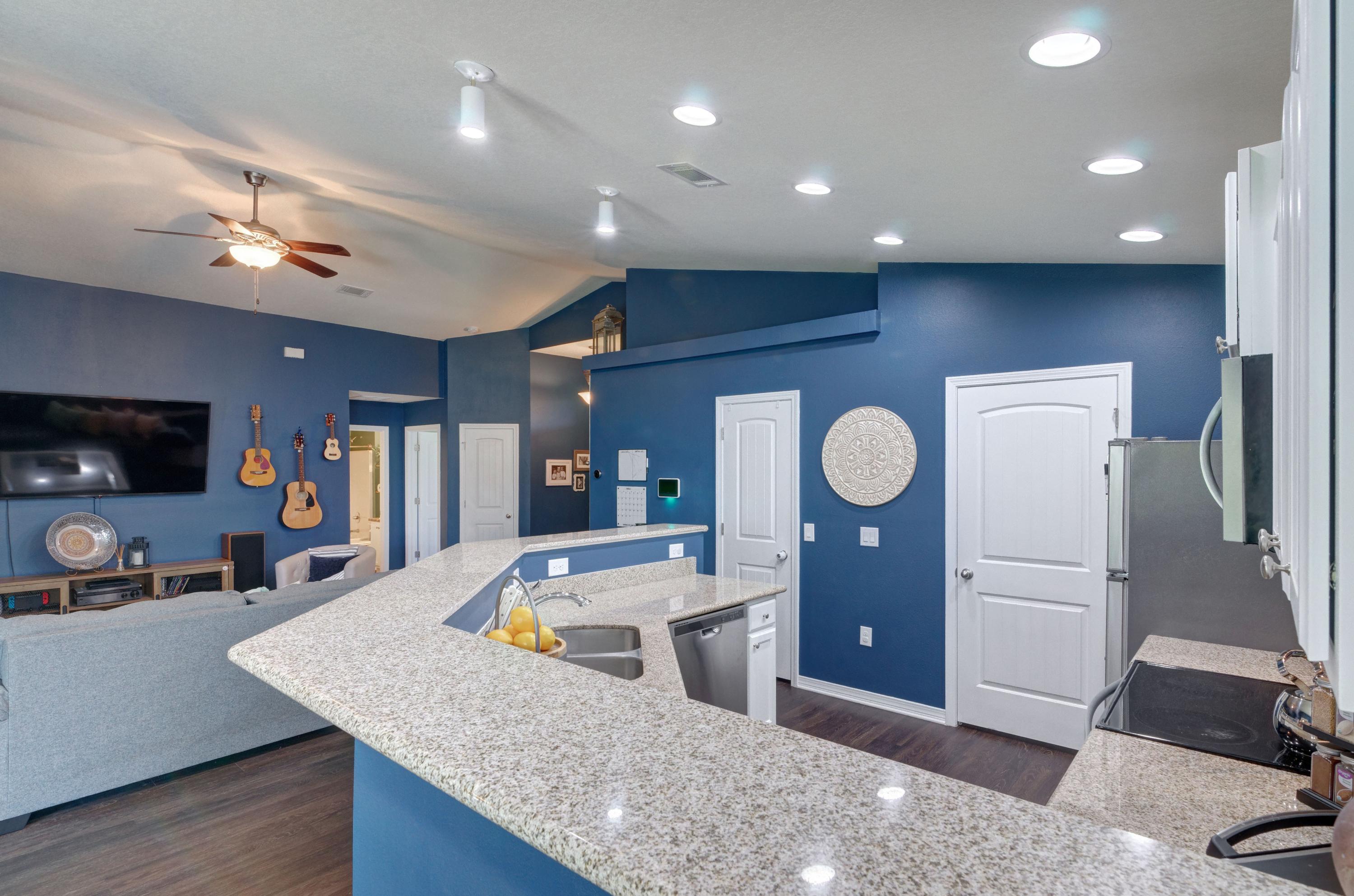 AVALON PARK - Residential