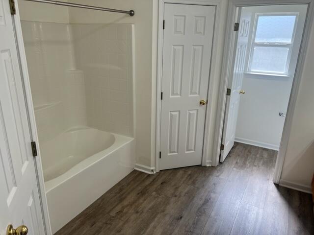 PORT DIXIE - Residential Lease