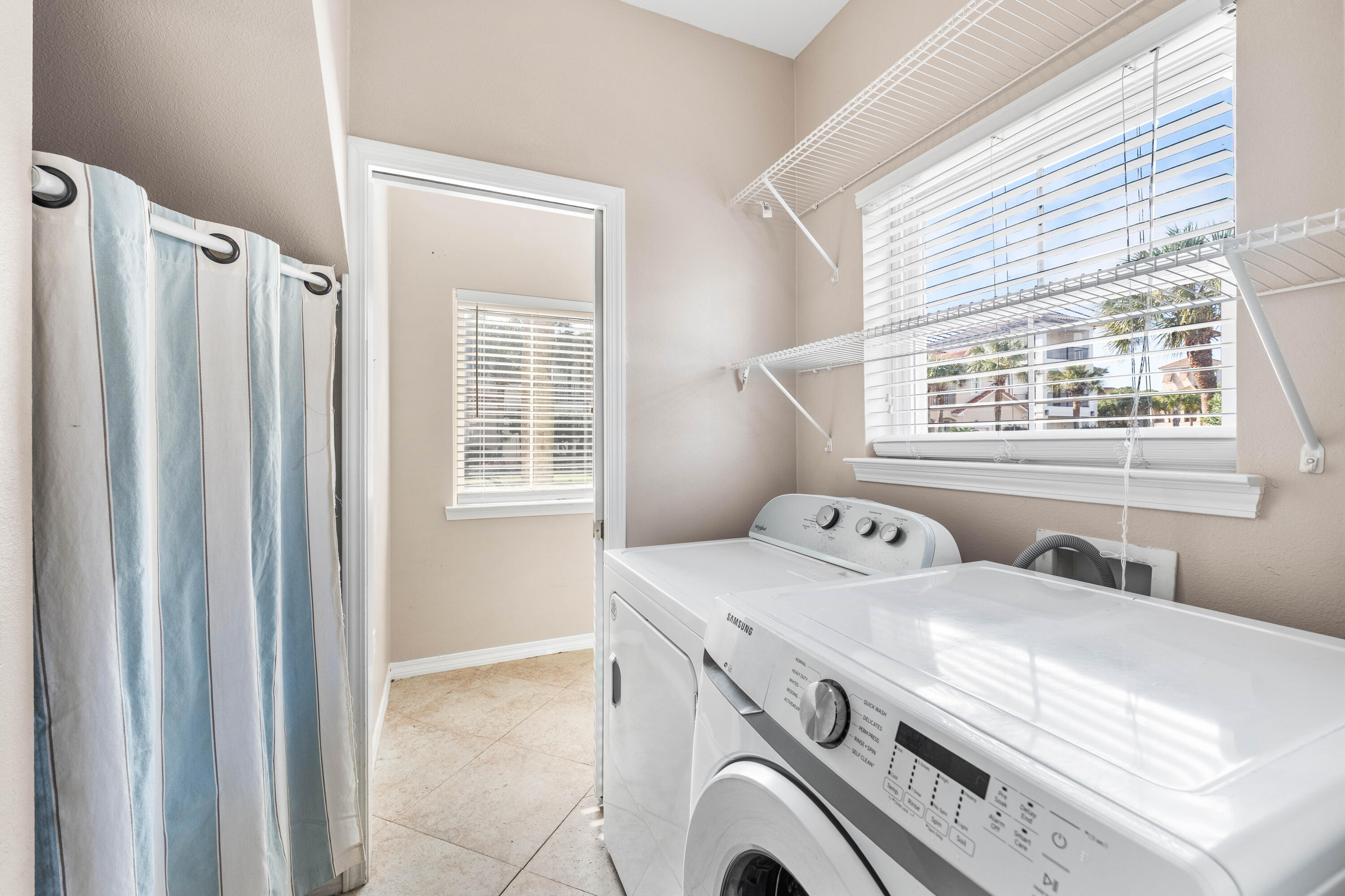CALUSA BAY S/D - Residential