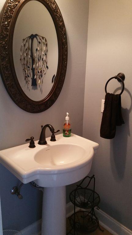 DUGGAN POND ESTATES - Residential Lease