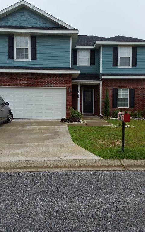 All additional bedrooms are nice sized with plenty of closet space.The laundry room is located upstairs as well for convenience. Call to schedule your showing today.