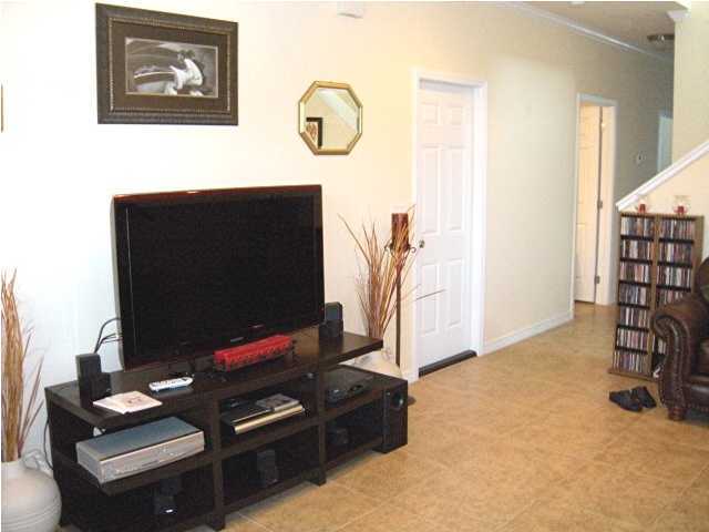 MERIDIAN SQUARE T/H - Residential Lease