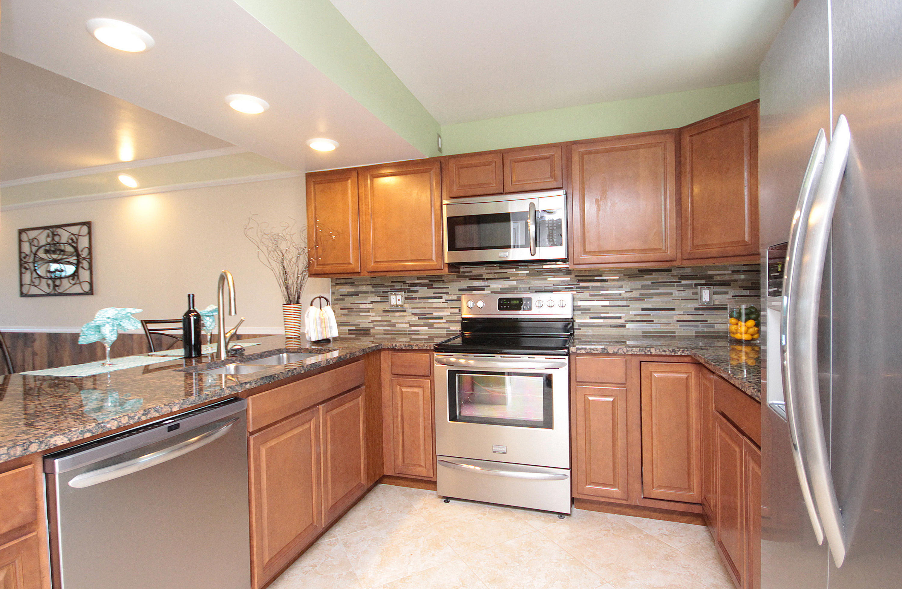 EMERALD ISLE - Residential
