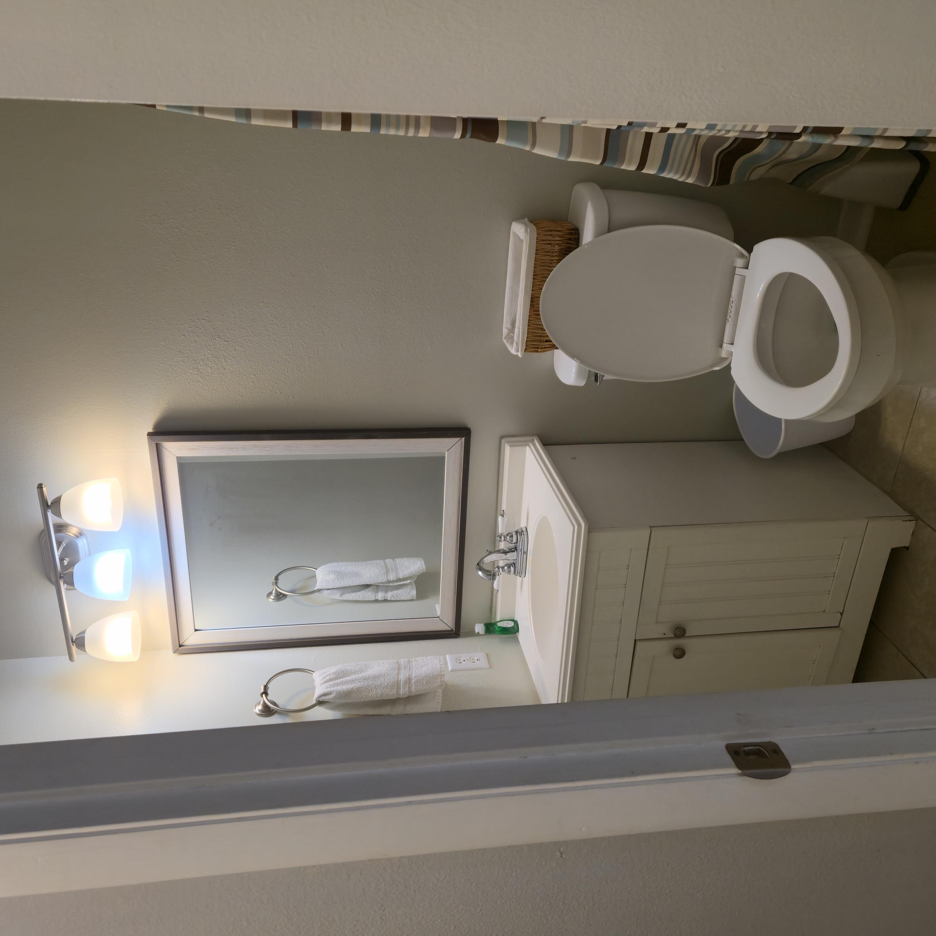 MANOR MANOR 2ND ADD - Residential Lease
