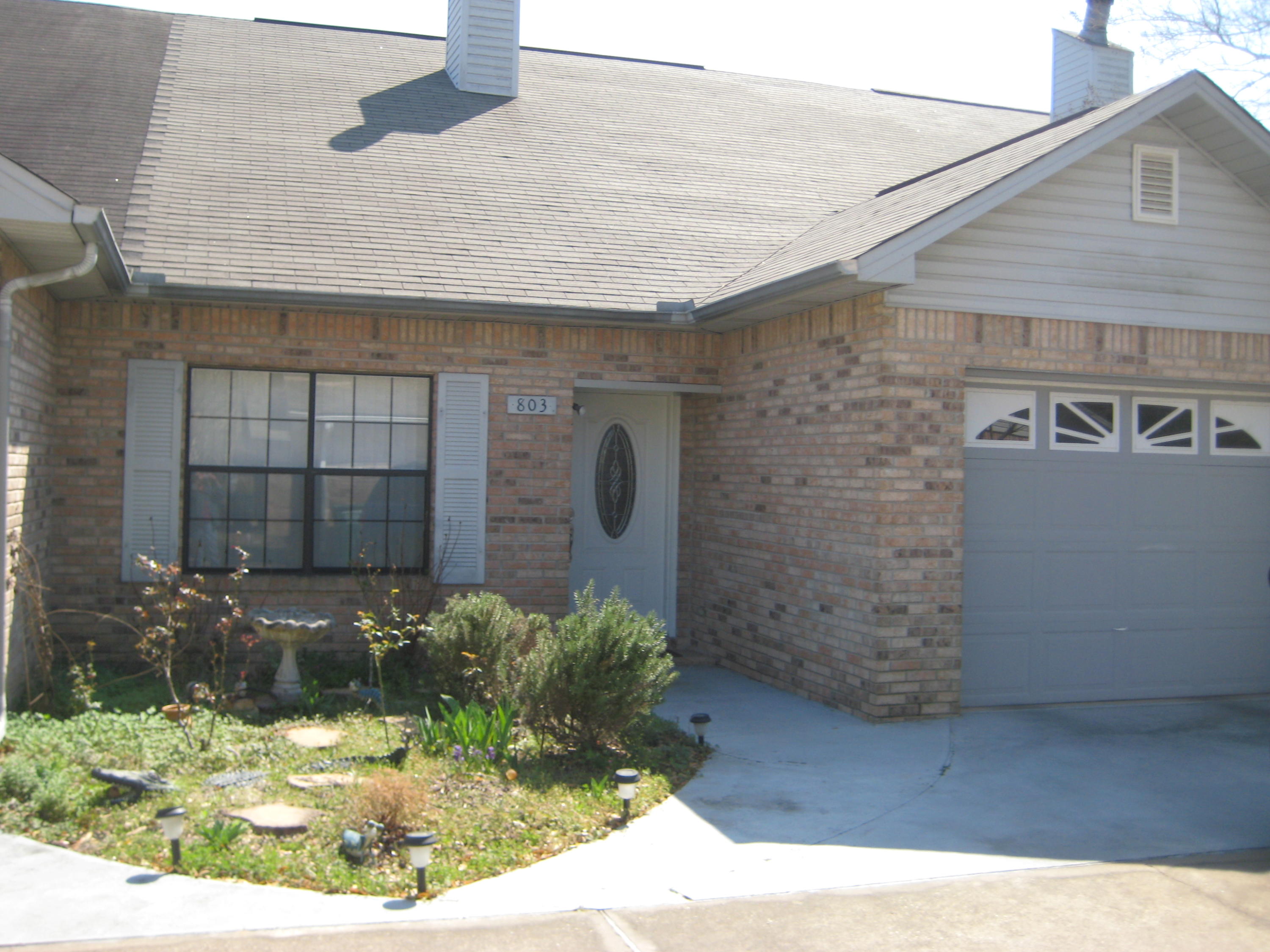 VALLEY T/H - Residential Lease
