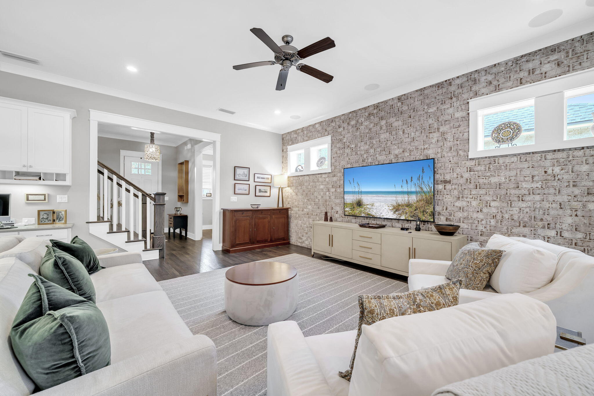 WATERS EDGE - Residential