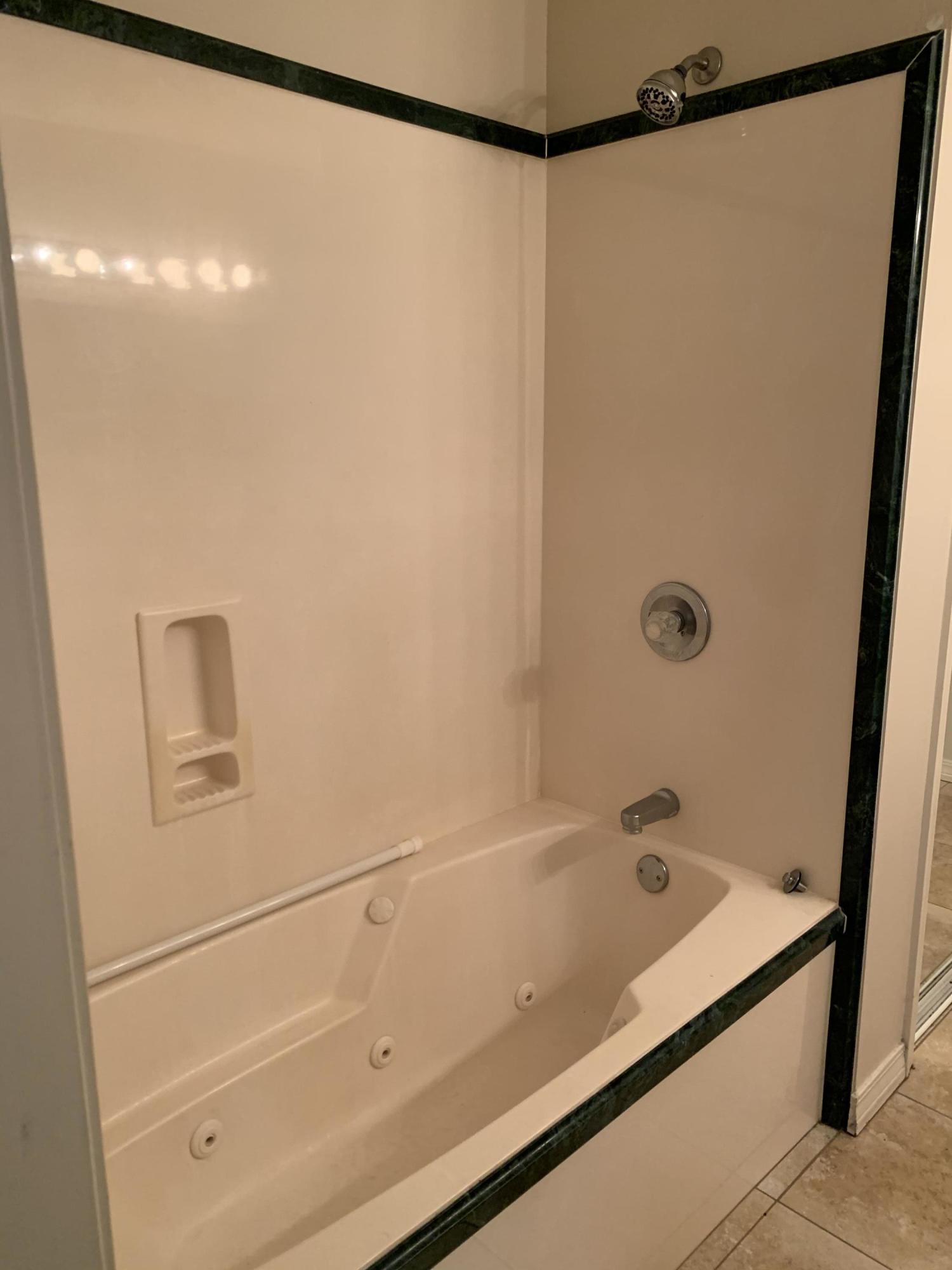 DIAMOND VIEW T/H - Residential Lease