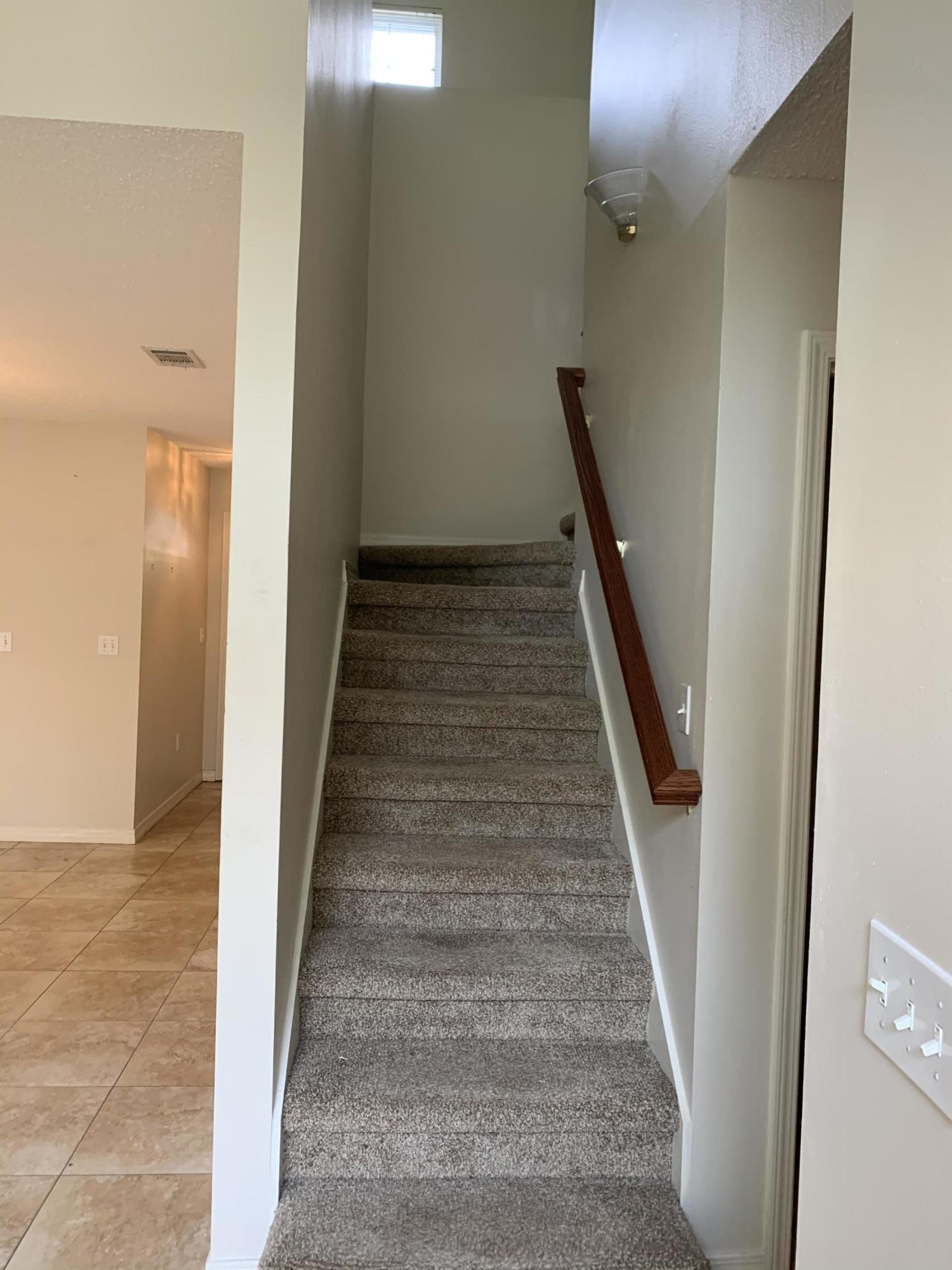 DIAMOND VIEW T/H - Residential Lease