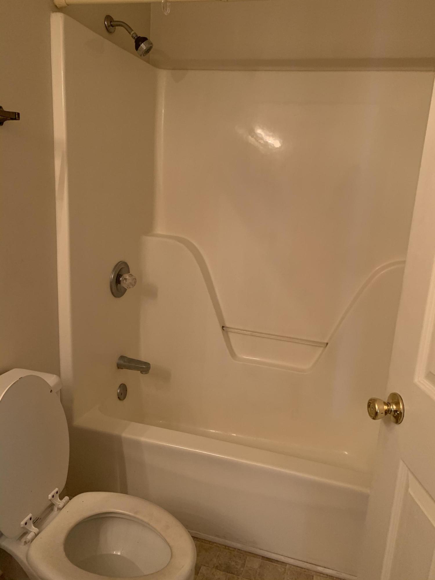 DIAMOND VIEW T/H - Residential Lease