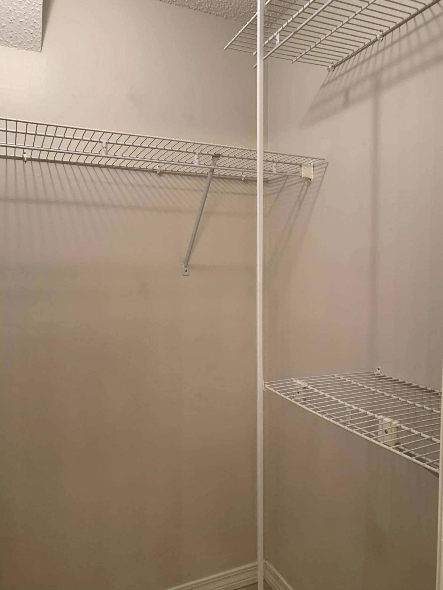 DIAMOND VIEW T/H - Residential Lease