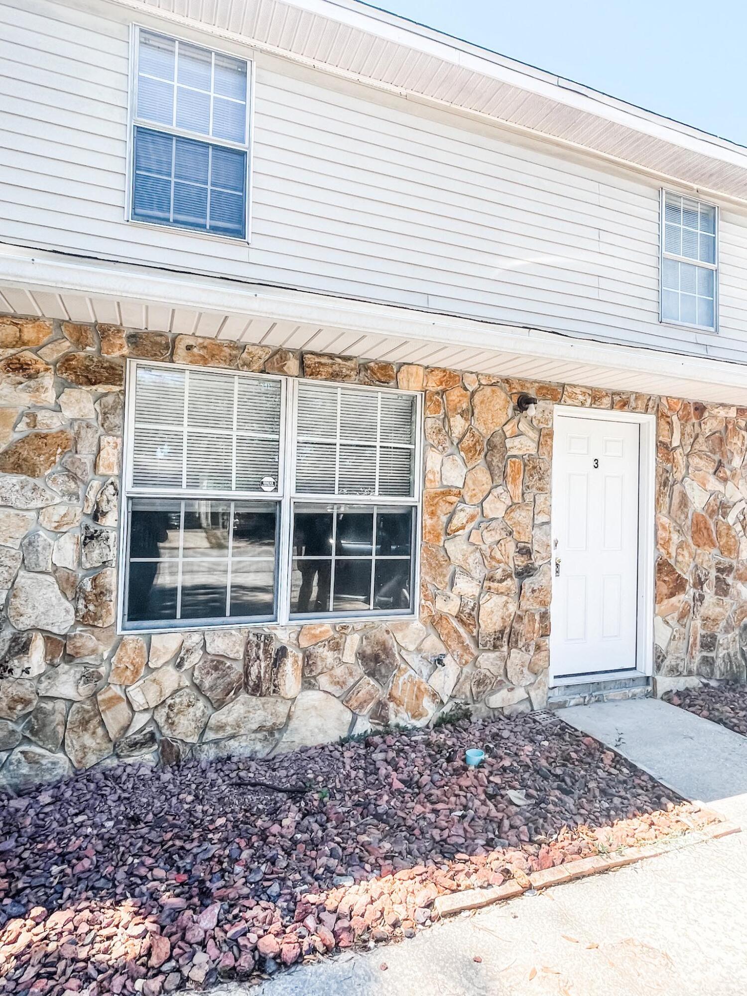 AVAILABLE... September 13, 2023. 2bd/1.5bth. Recently renovated with new flooring, paint, fixtures, and more! Living Room, full Kitchen with washer and dryer hookups. NO inside smoking. Pets allowed upon approval with a non-refundable pet fee. Minimum 600 FICO credit score required in addition to meeting applicant rental criteria.