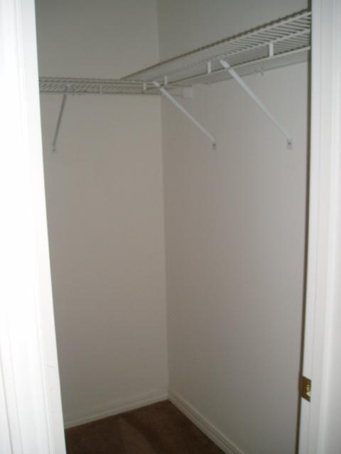 CREEKSIDE - Residential Lease