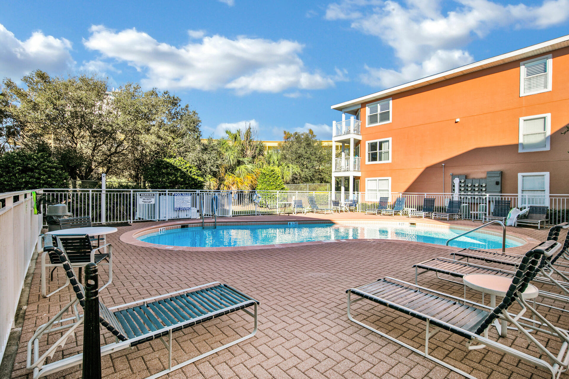 GULFVIEW 2 CONDO PH 1 - Residential