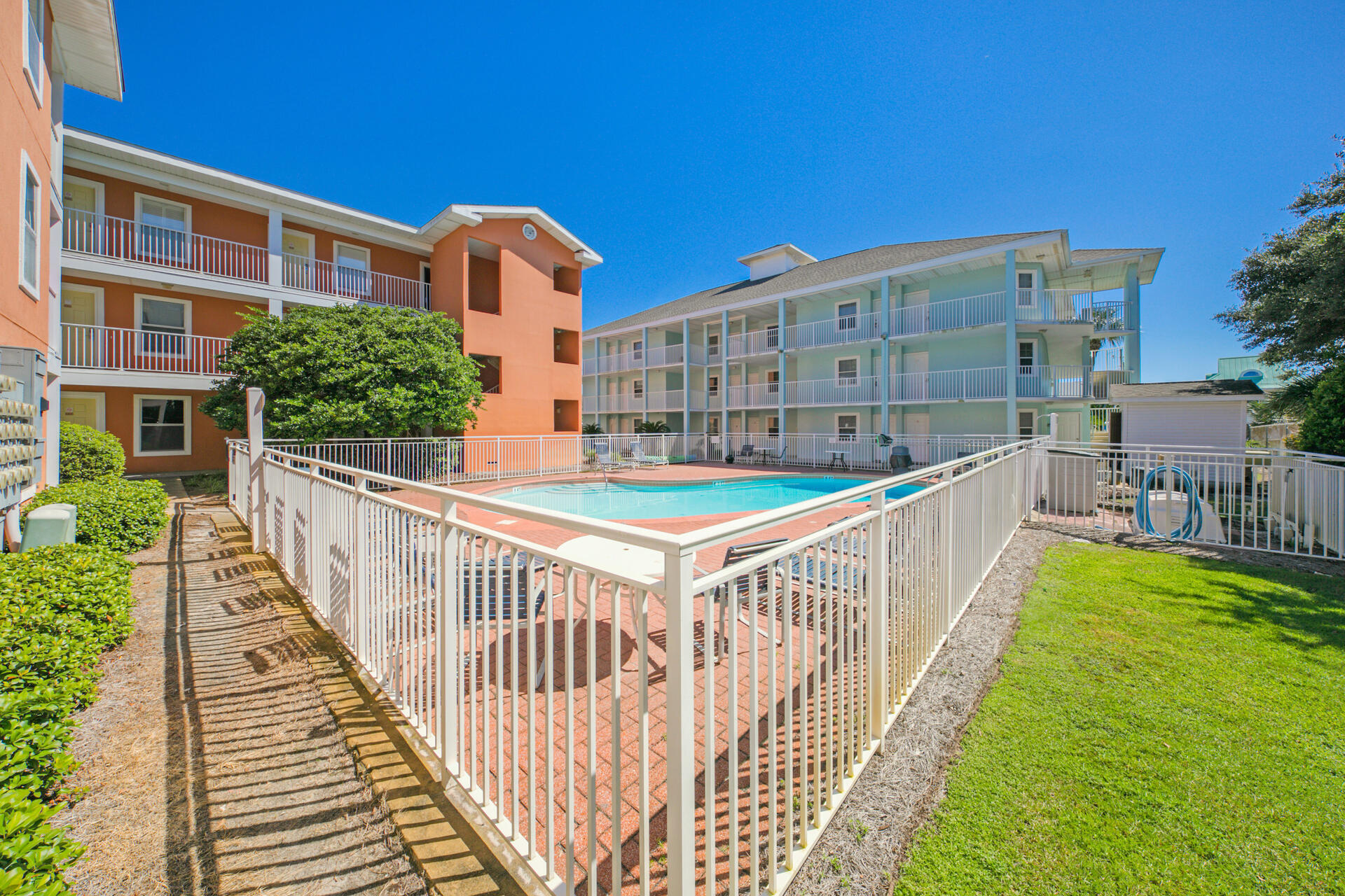 GULFVIEW 2 CONDO PH 1 - Residential