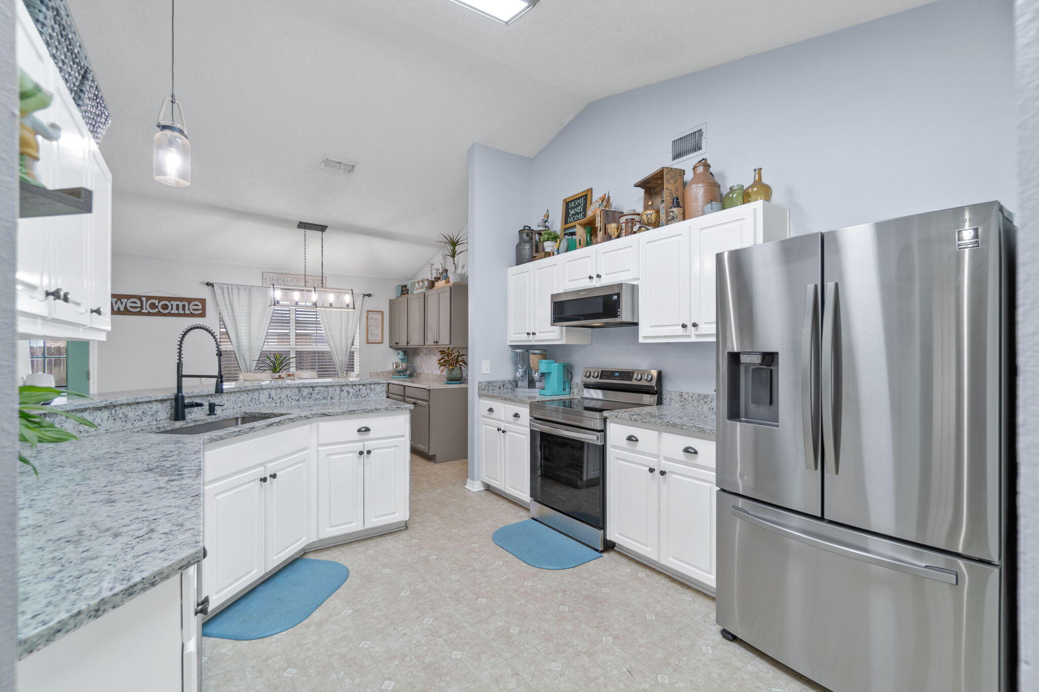 HAMPTON RIDGE ESTATES - Residential