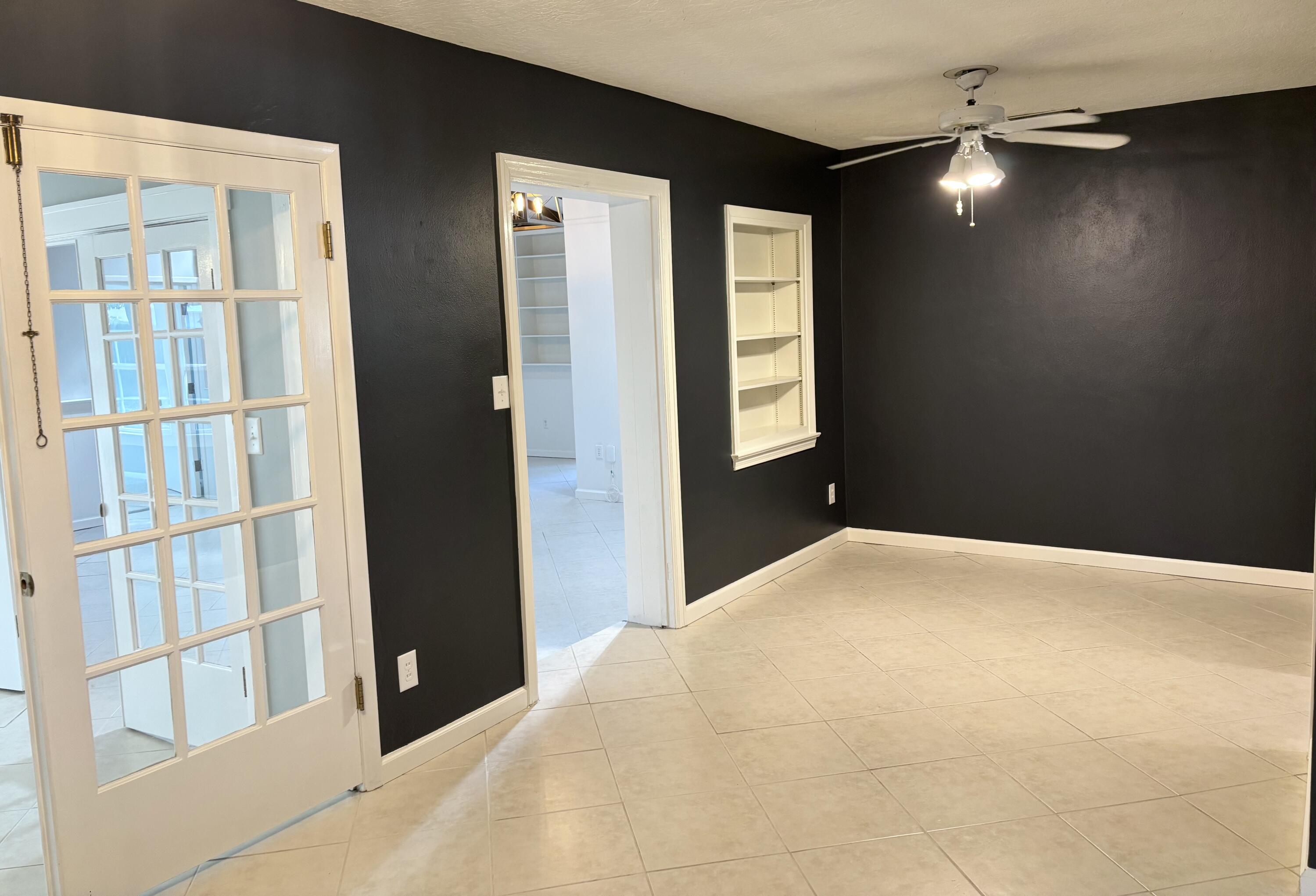 ELLIOTTS POINT 7TH ADDN - Residential Lease