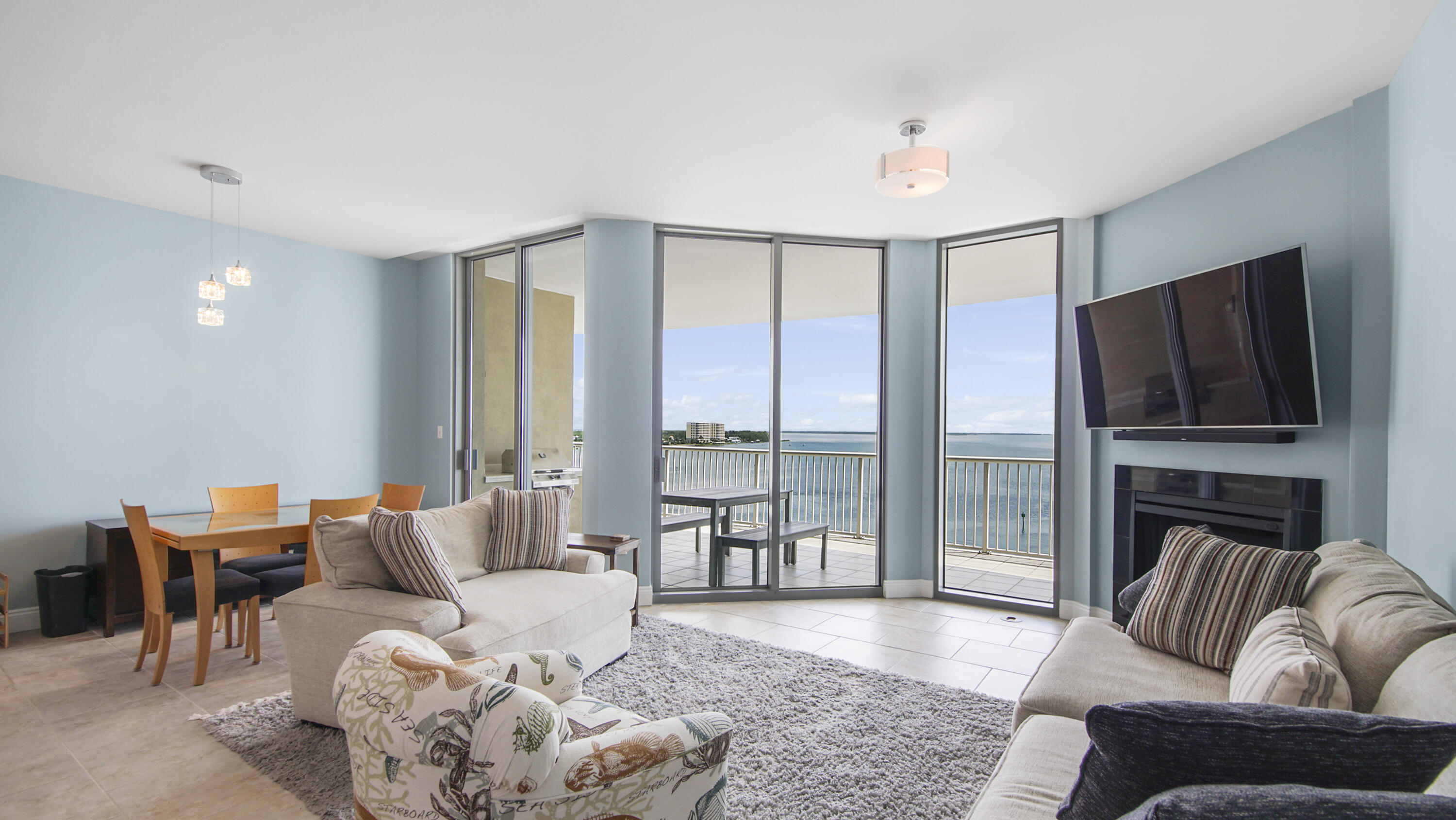 MARINA LANDING - Residential