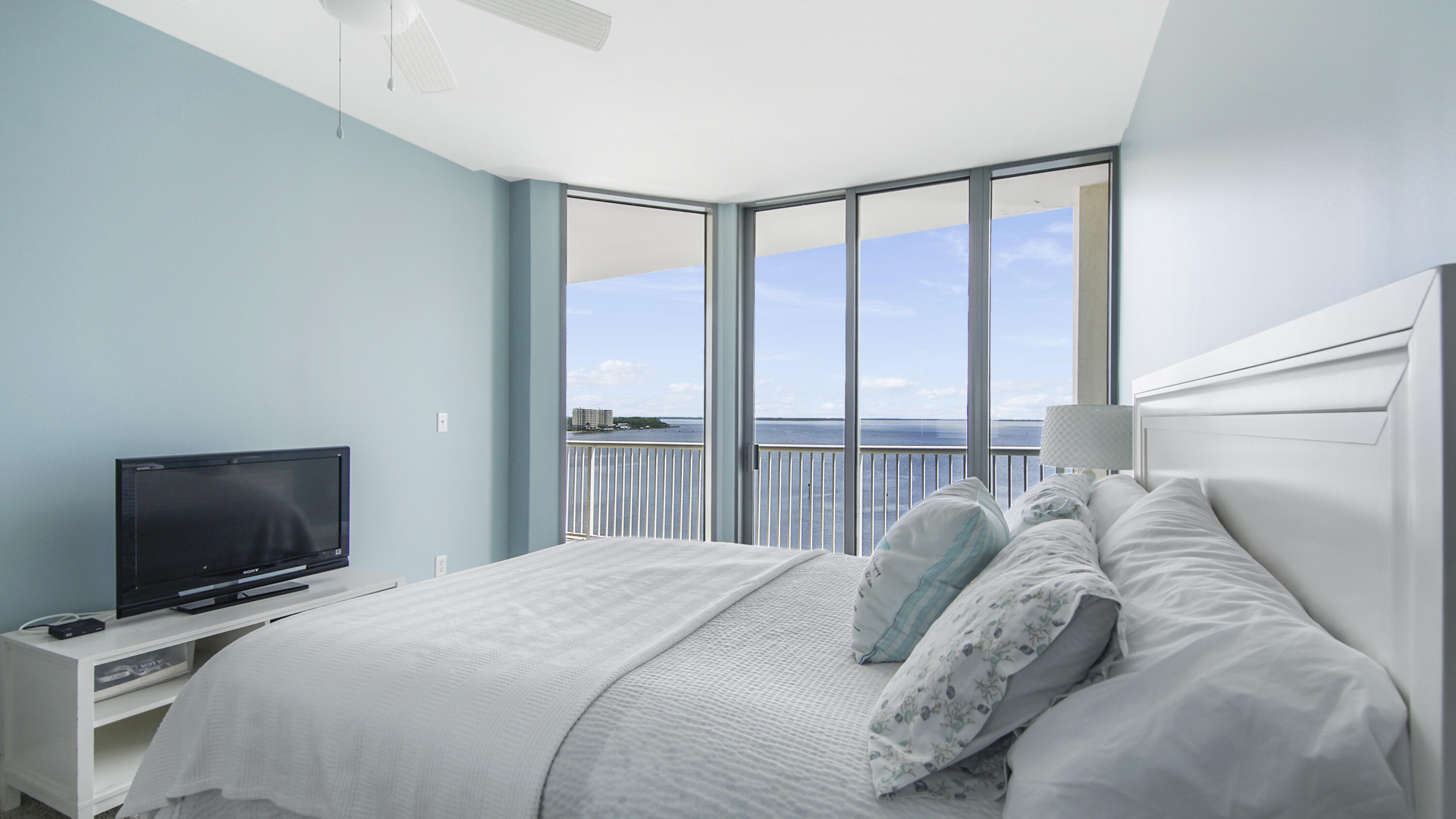 MARINA LANDING - Residential