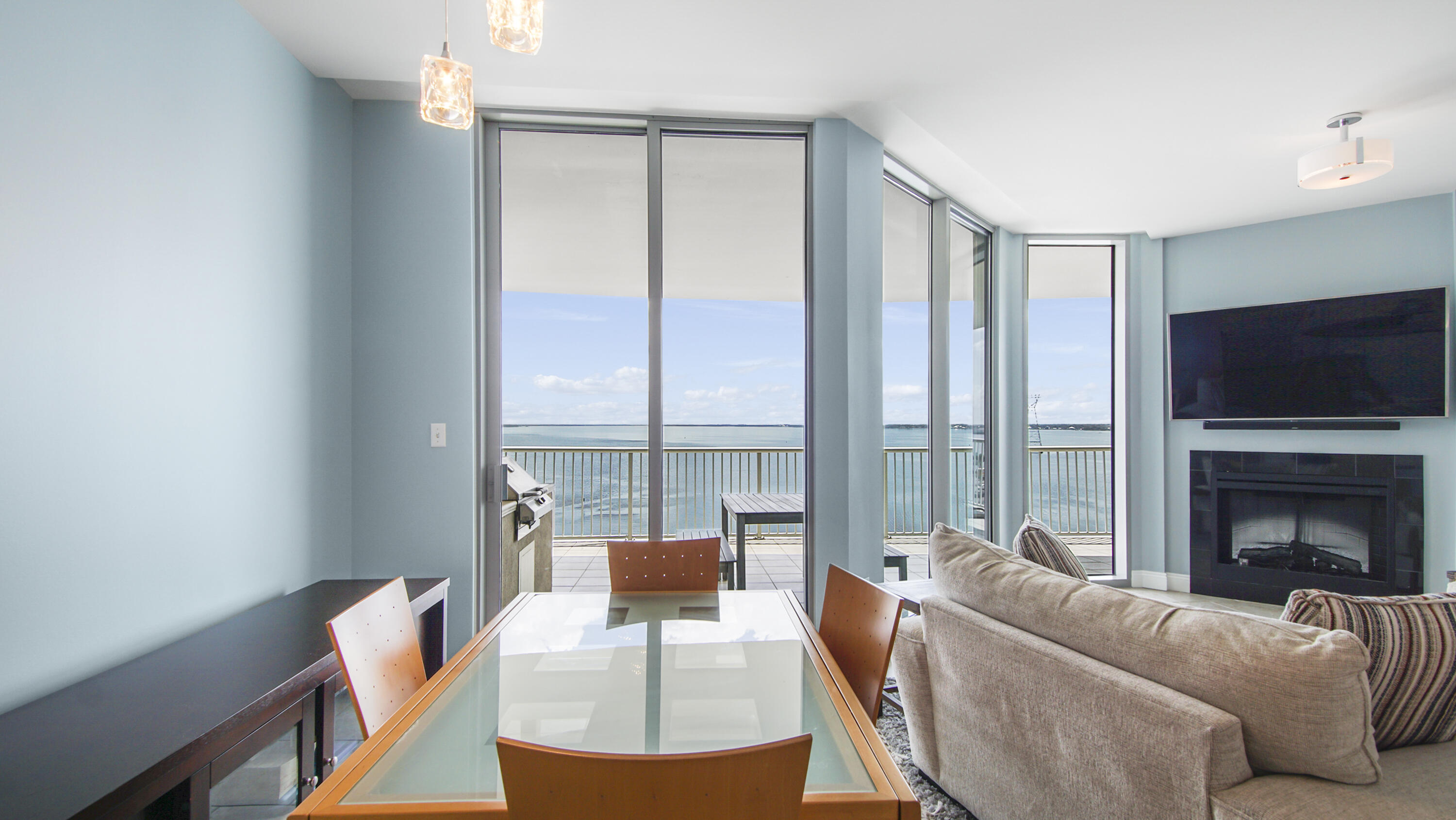 MARINA LANDING - Residential