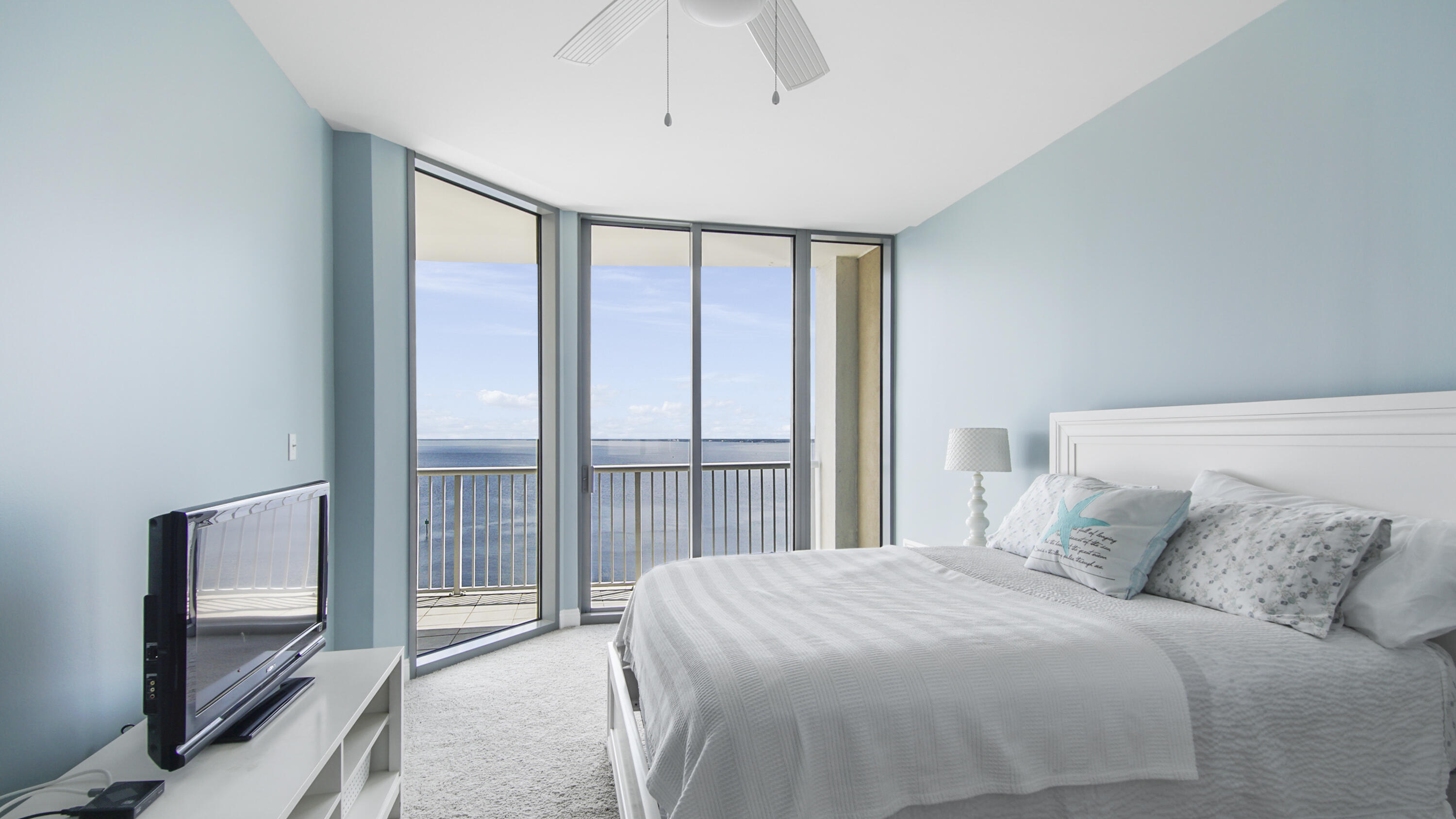 MARINA LANDING - Residential