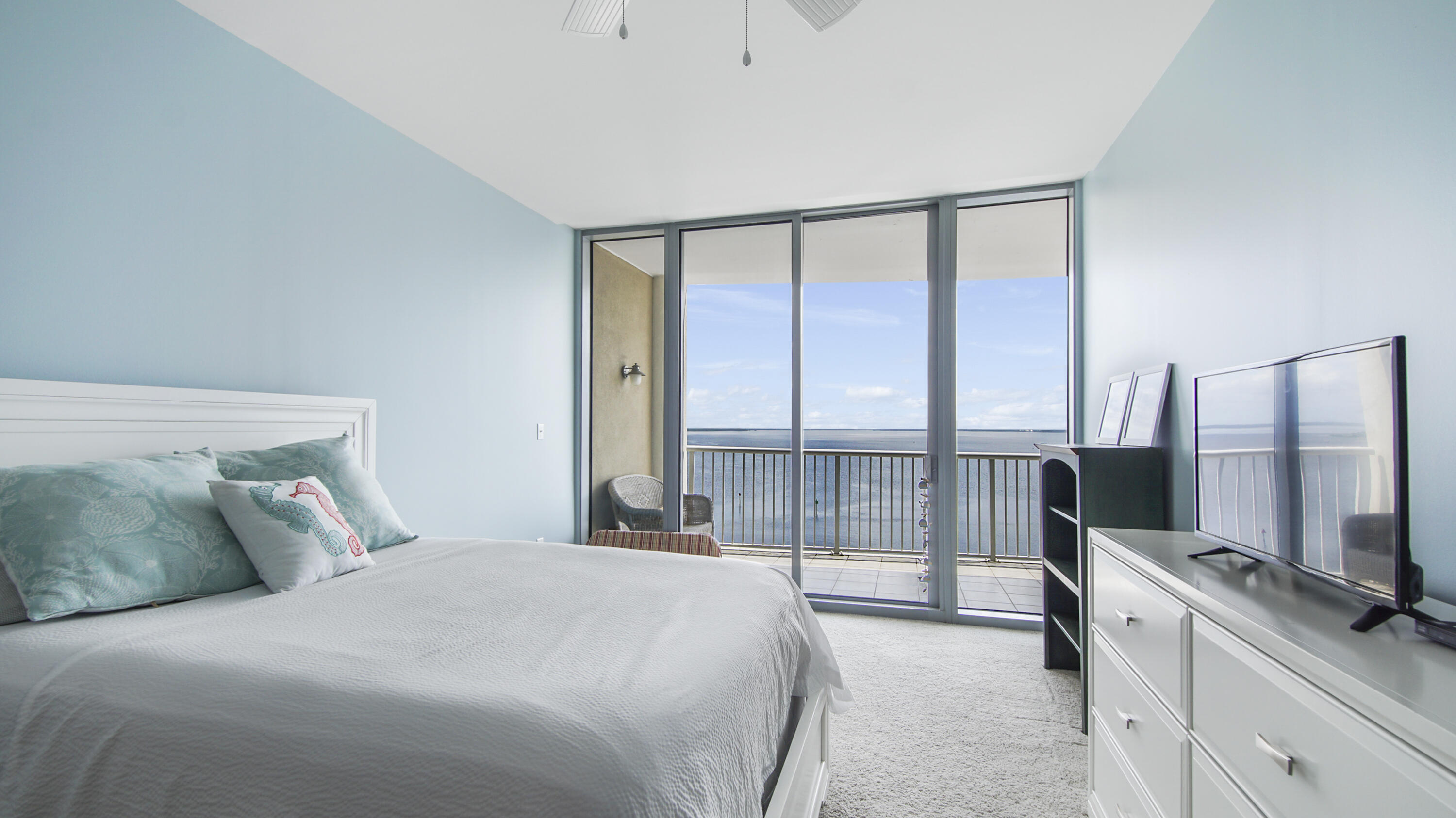 MARINA LANDING - Residential