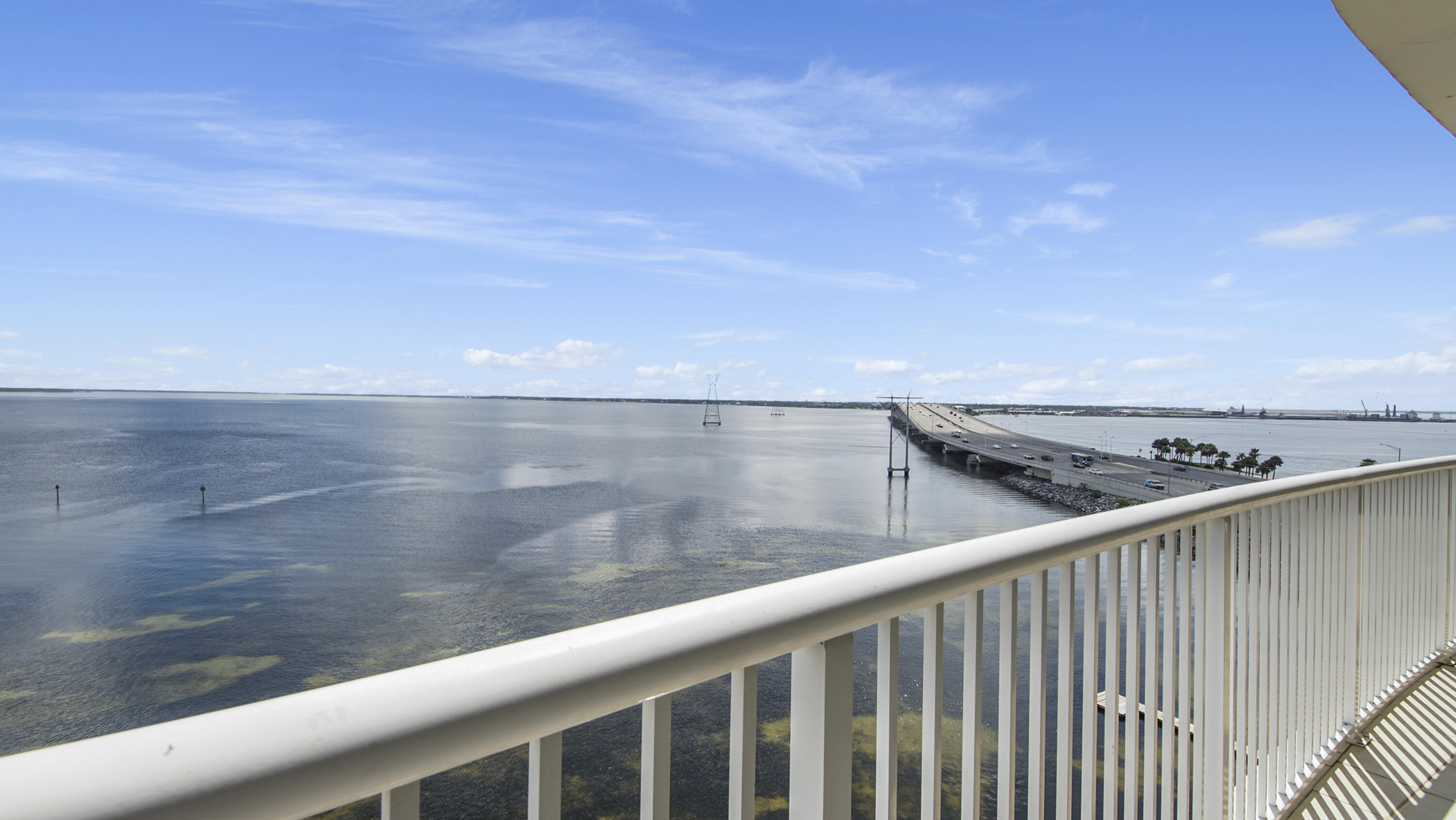 MARINA LANDING - Residential