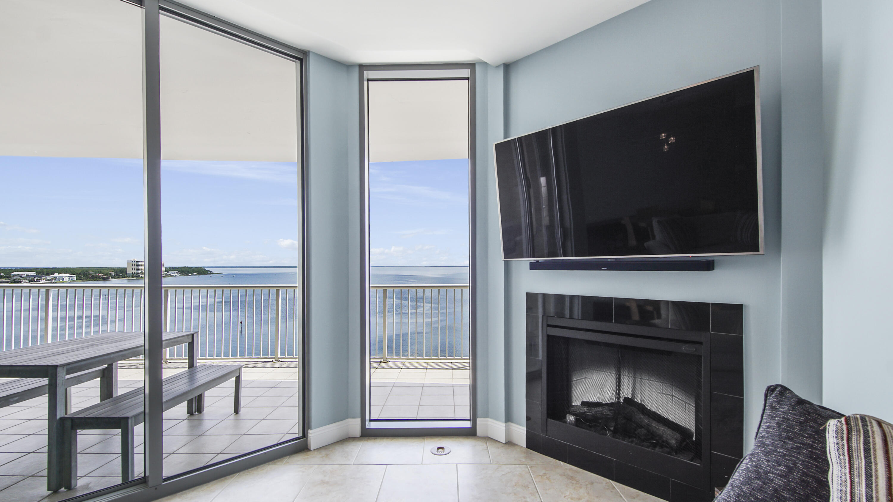 MARINA LANDING - Residential