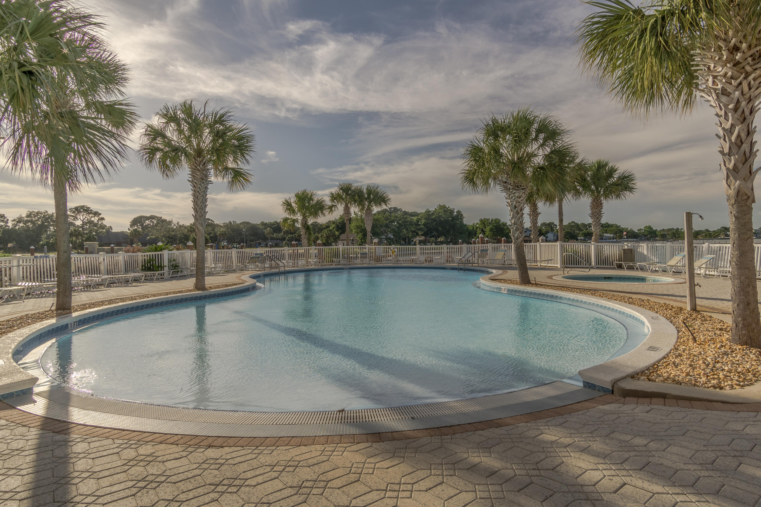 MARINA LANDING - Residential