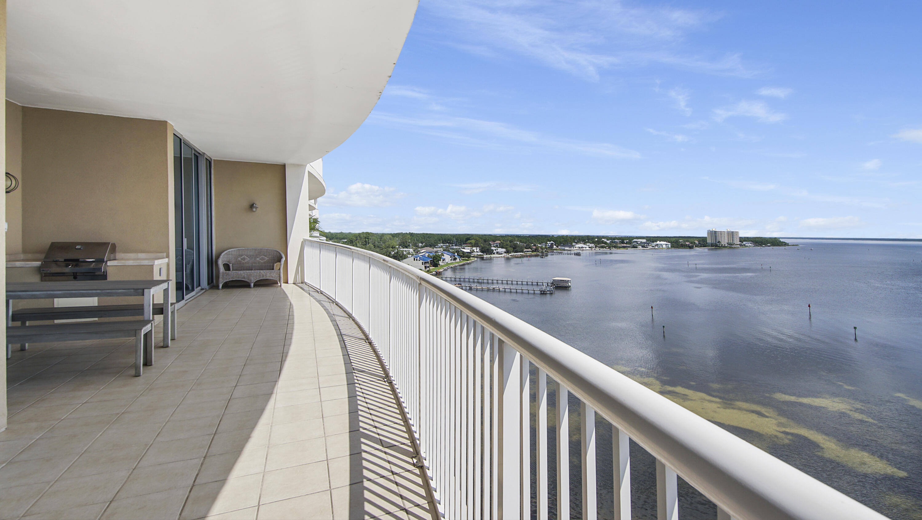 MARINA LANDING - Residential