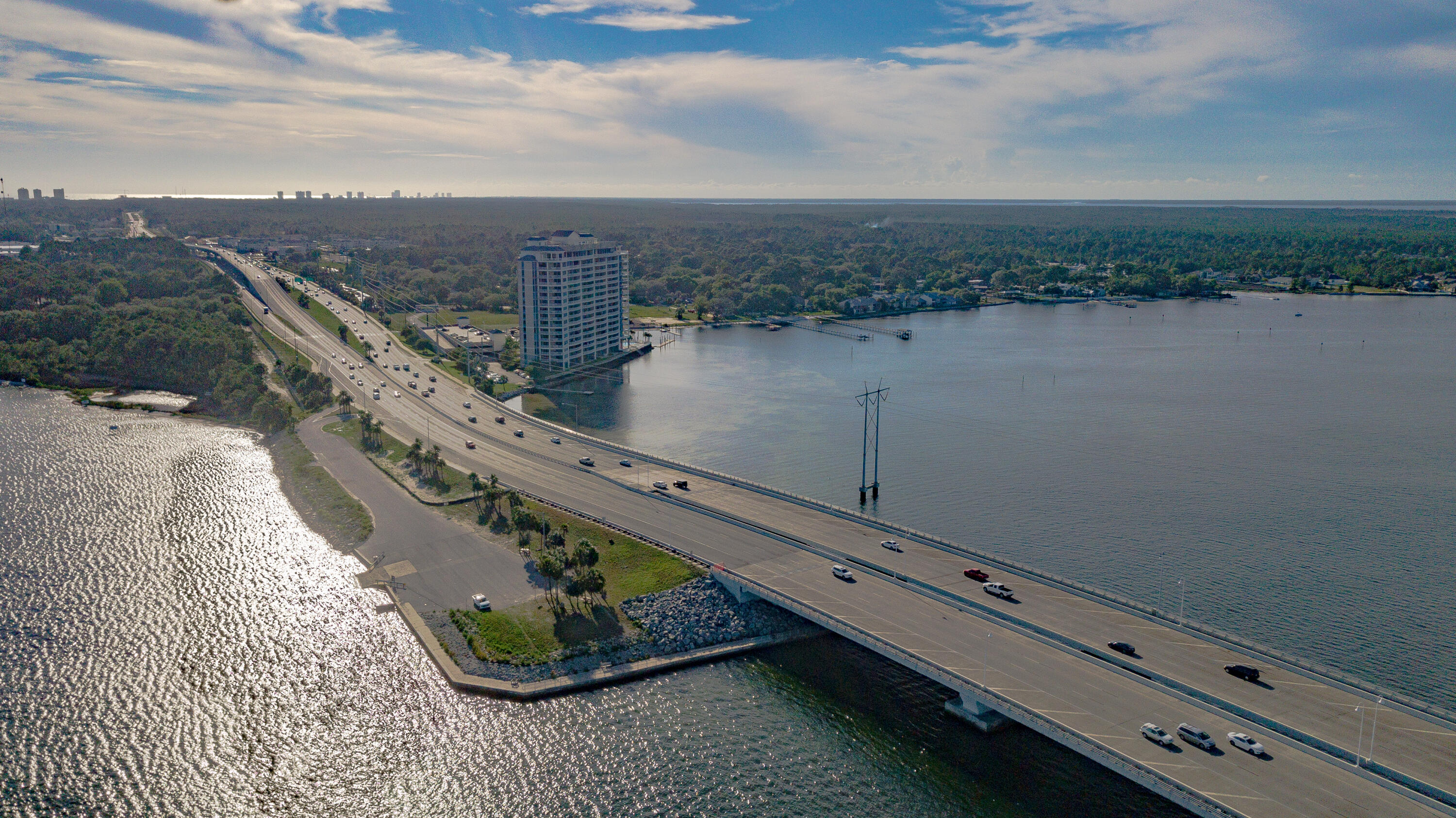 MARINA LANDING - Residential