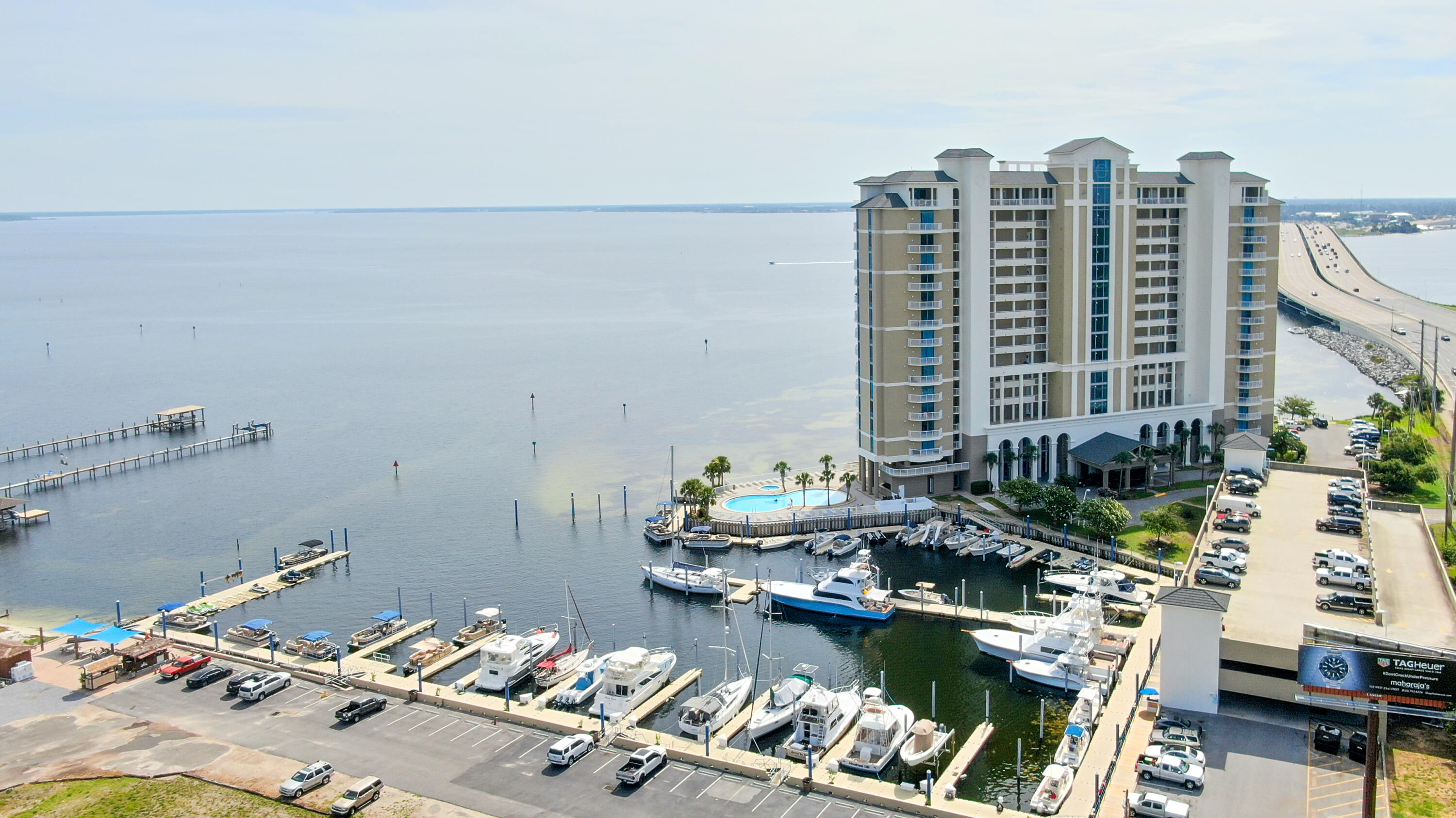 MARINA LANDING - Residential