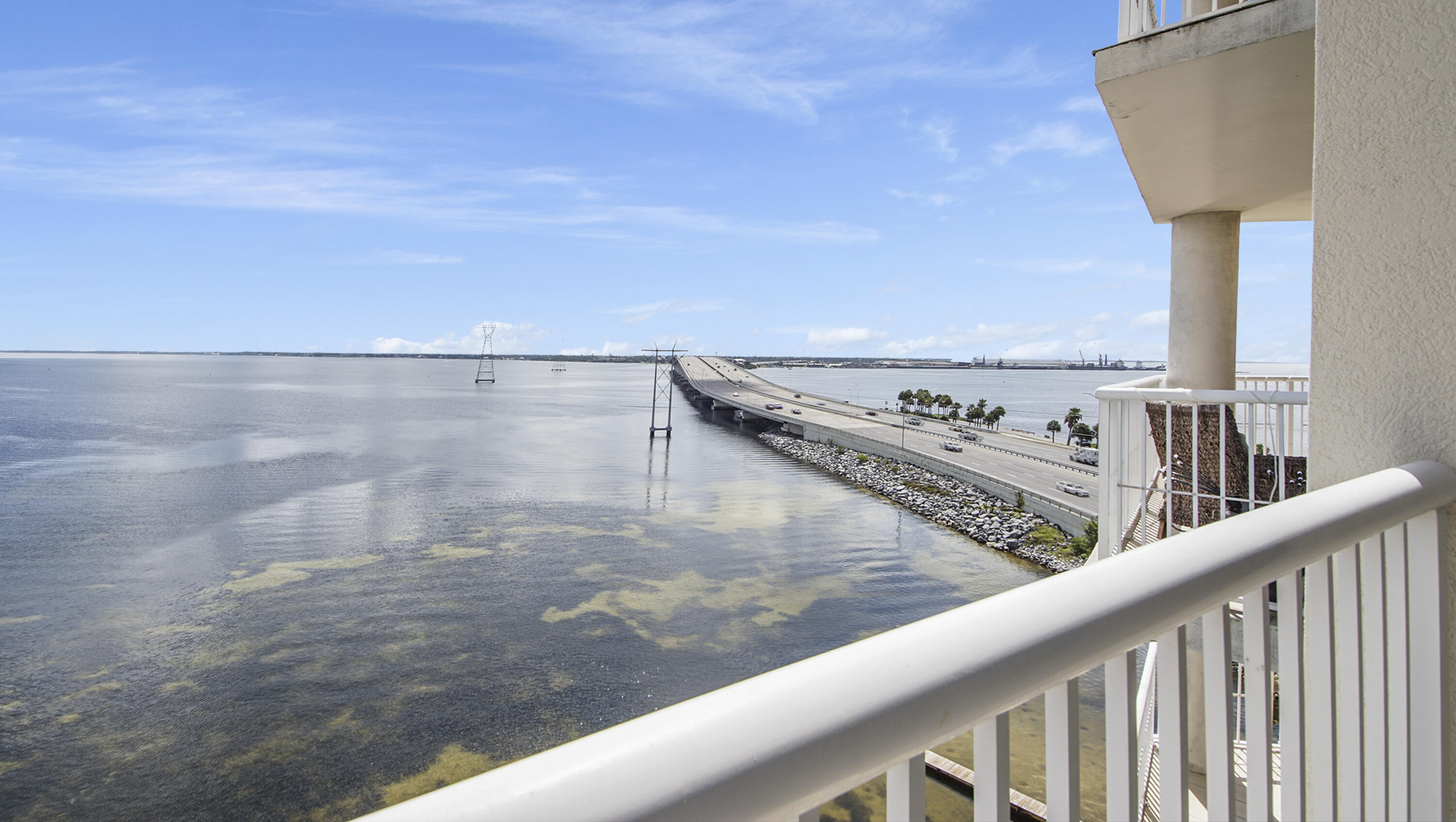 MARINA LANDING - Residential