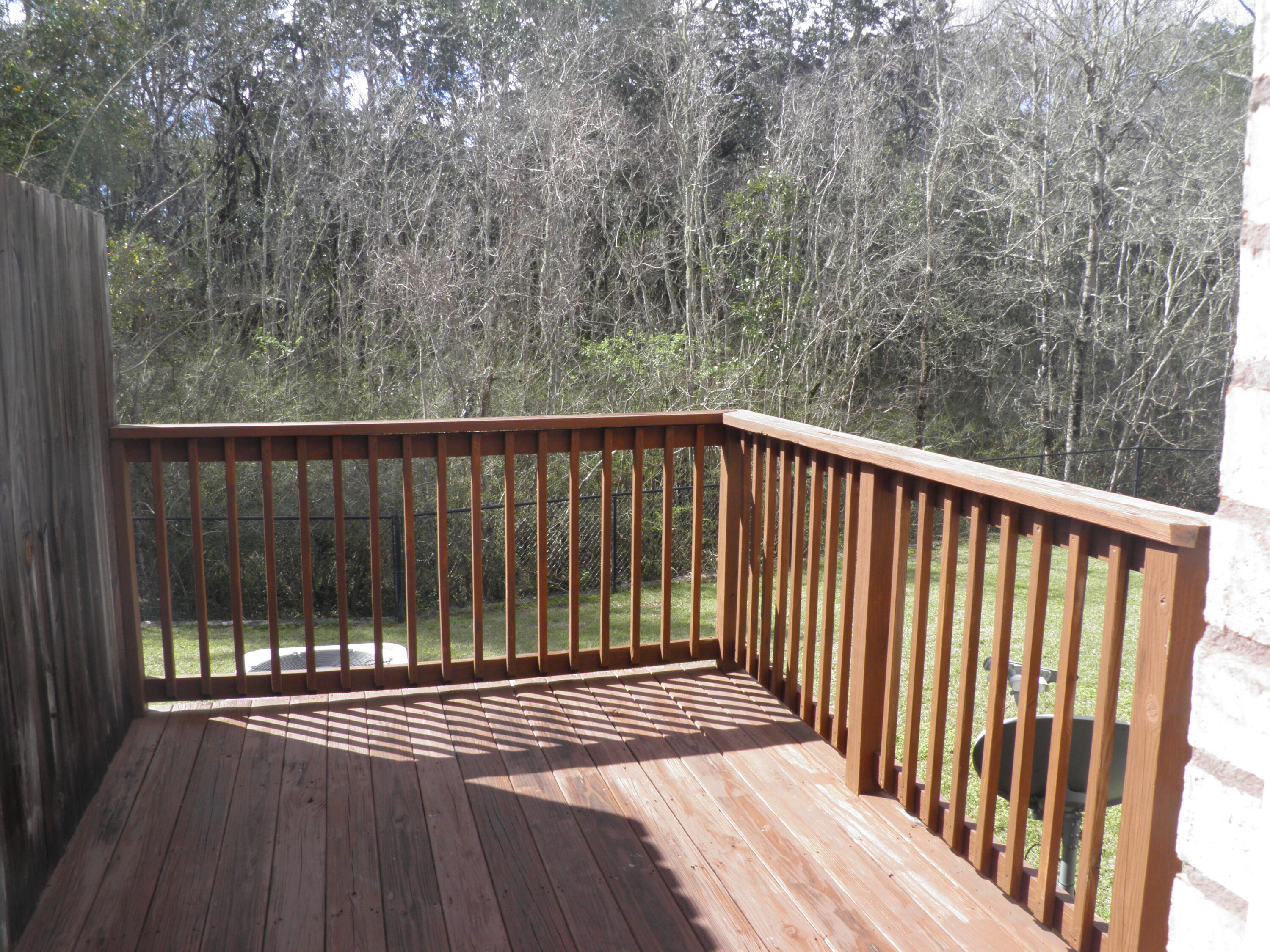 WALTON OAKS - Residential Lease