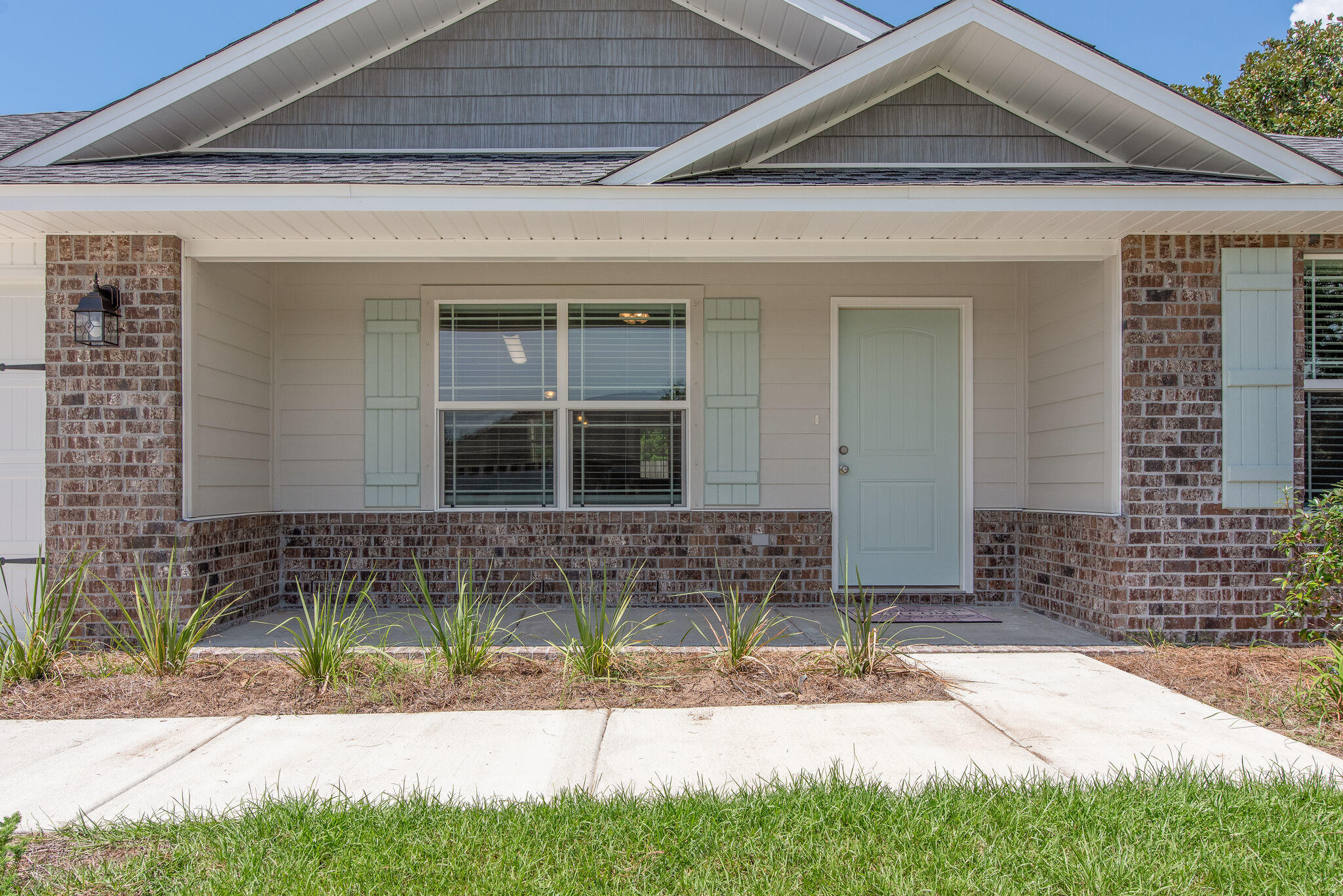 BELLA VISTA - Residential Lease
