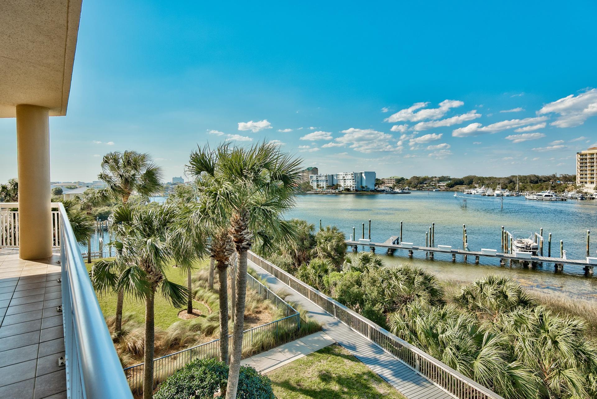 HARBOR LANDING - Residential