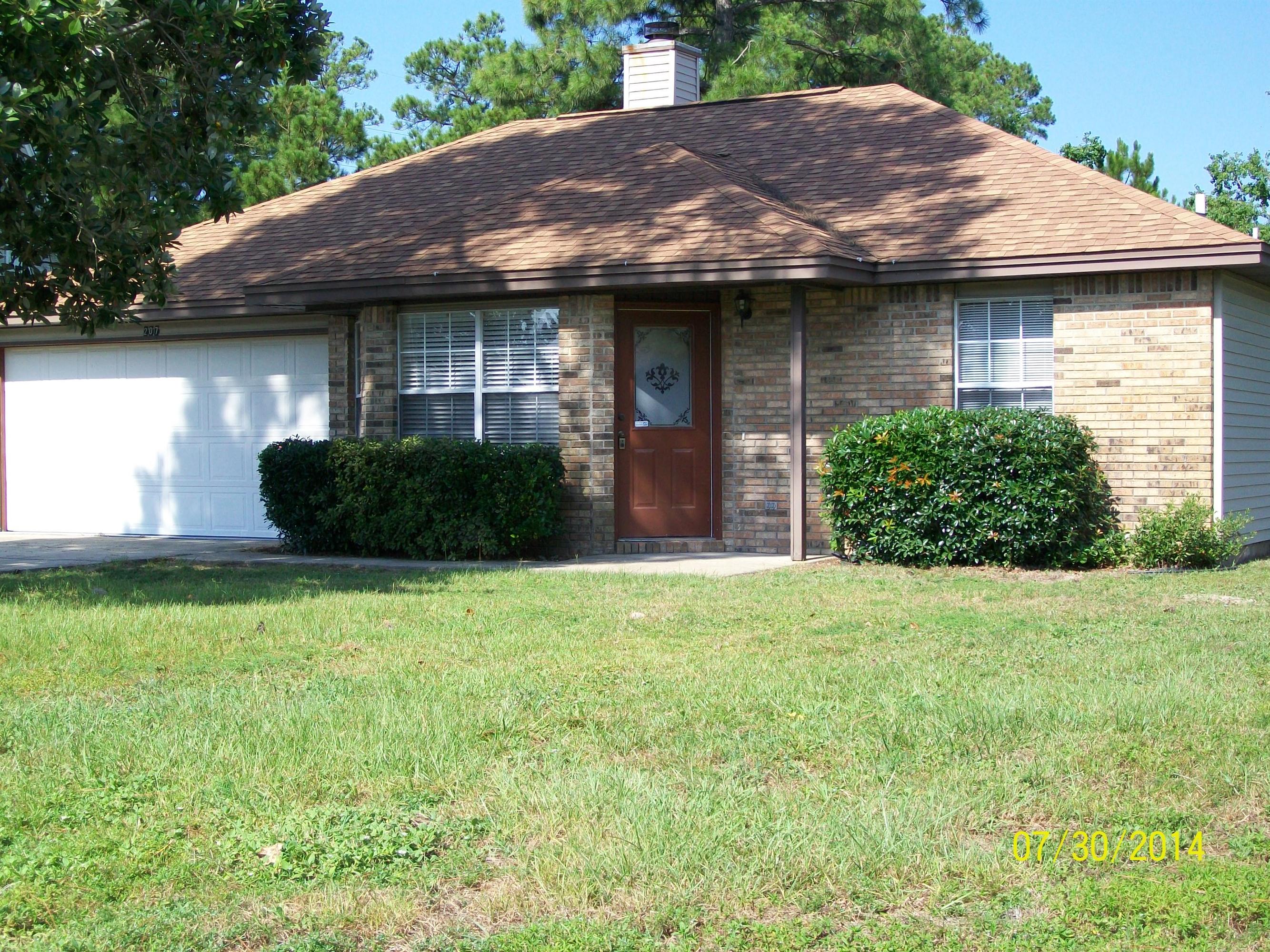 SPACIOUS OPEN FLOOR PLAN WITH SPECIAL FEATURES SUCH AS A WOOD BURNING FIREPLACE, BREAKFAST BAR, PLETHORA OF KITCHEN CABINETS AND COUNTER SPACE, SPLIT BEDROOM PLAN, AND INSIDE LAUNDRY AREA OFF KITCHEN BEHIND DOUBLE DOORS. FROM THE KITCHEN OR MASTER BEDROOM WALK OUT TO YOUR OPEN DECK AND LARGE BACKYARD WHICH IS PRIVACY FENCED. CAT OR MEDIUM SIZE DOG ALLOWED WITH PET SCREENING AND NON REFUNDABLE PET FEE. AVAILABLE JUNE 15TH!